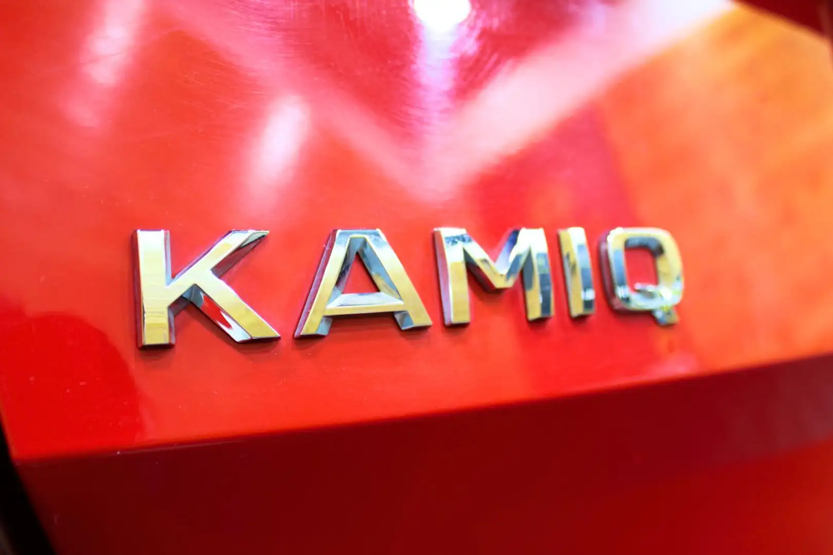 Skoda Kamiq 1.0 TSI Ambition 70kW Rojo - 2