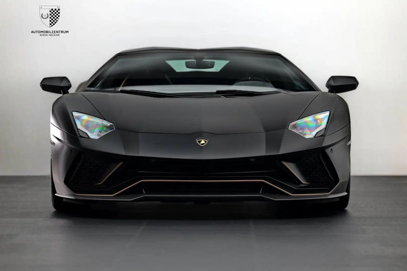 Lamborghini Aventador Aventador Ultimae Roadster 1 of 250/FullCarbon Černá - 2