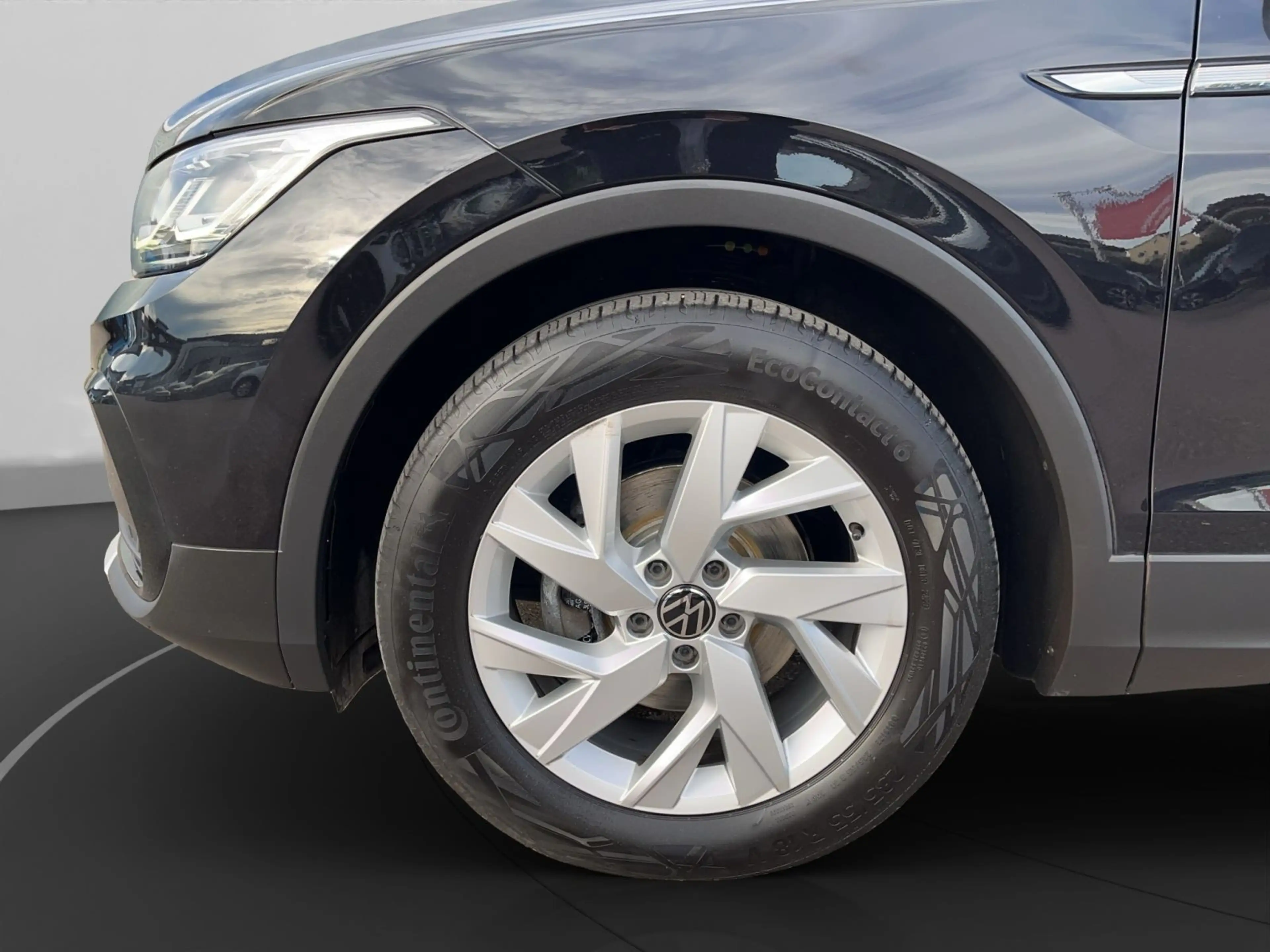 Volkswagen Tiguan Elegance 2.0 TDI DSG Matrix+AHK+Navi+ACC — photo 11