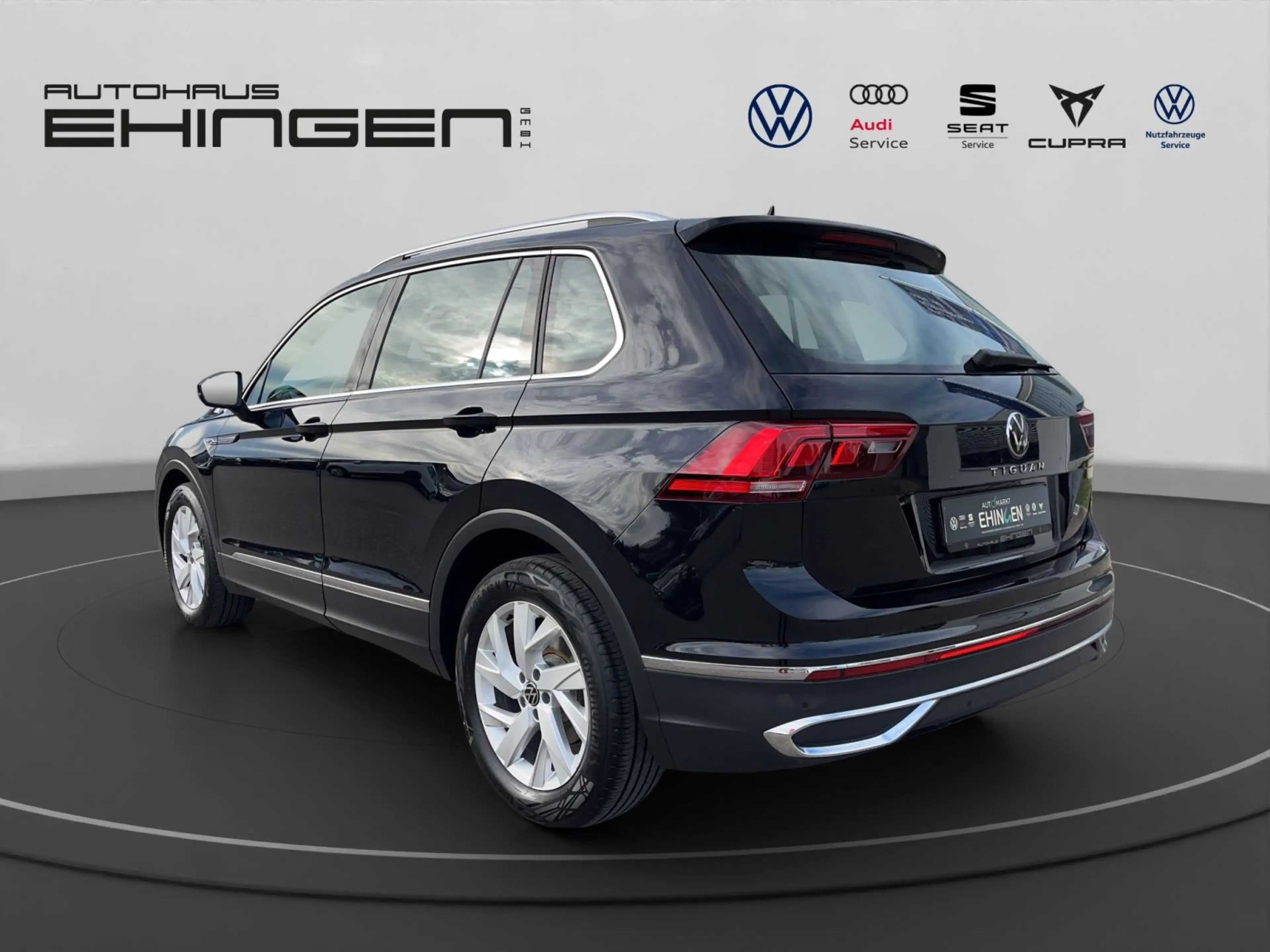 Volkswagen Tiguan Elegance 2.0 TDI DSG Matrix+AHK+Navi+ACC — photo 9