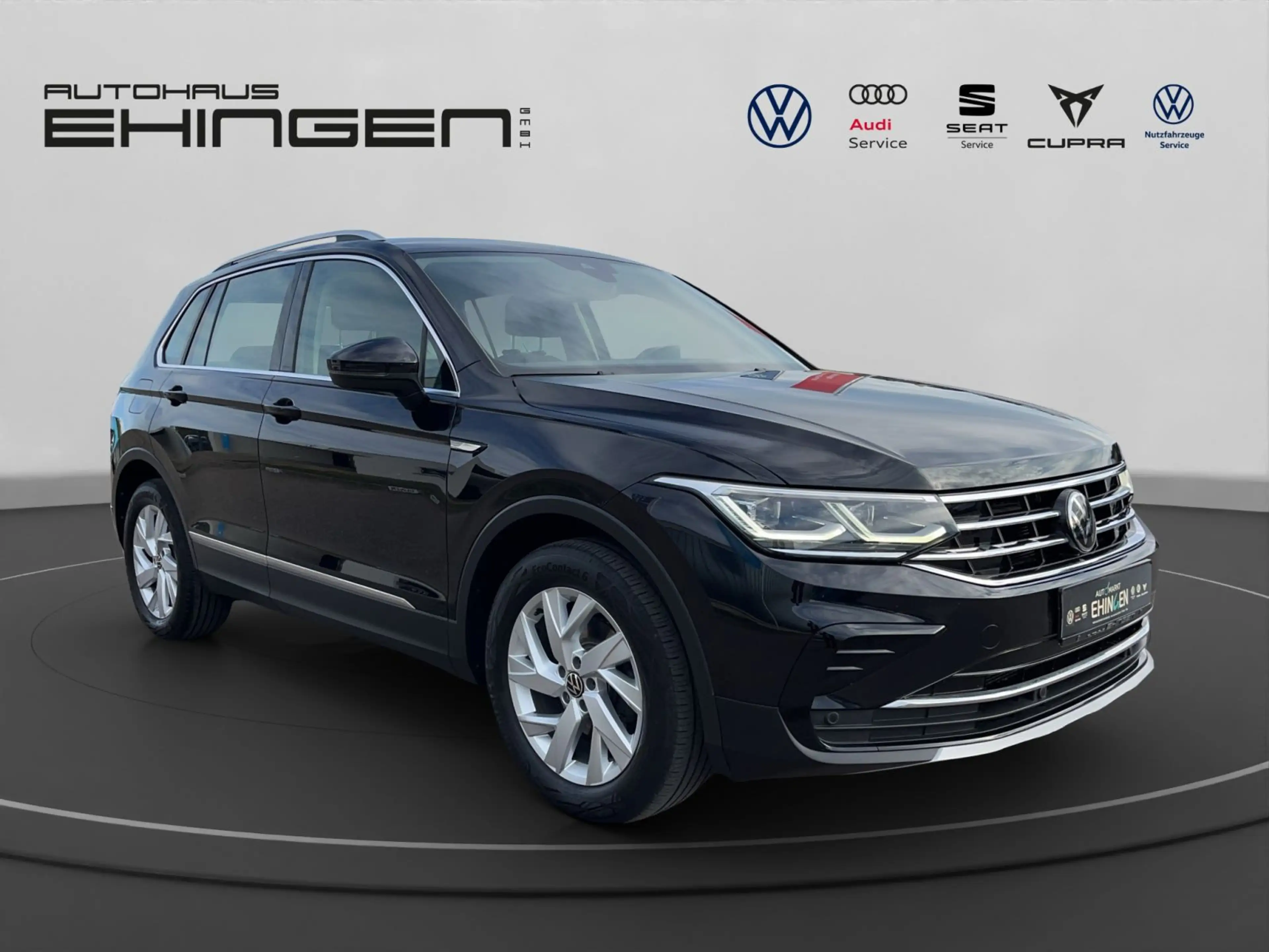 Volkswagen Tiguan Elegance 2.0 TDI DSG Matrix+AHK+Navi+ACC — photo 4