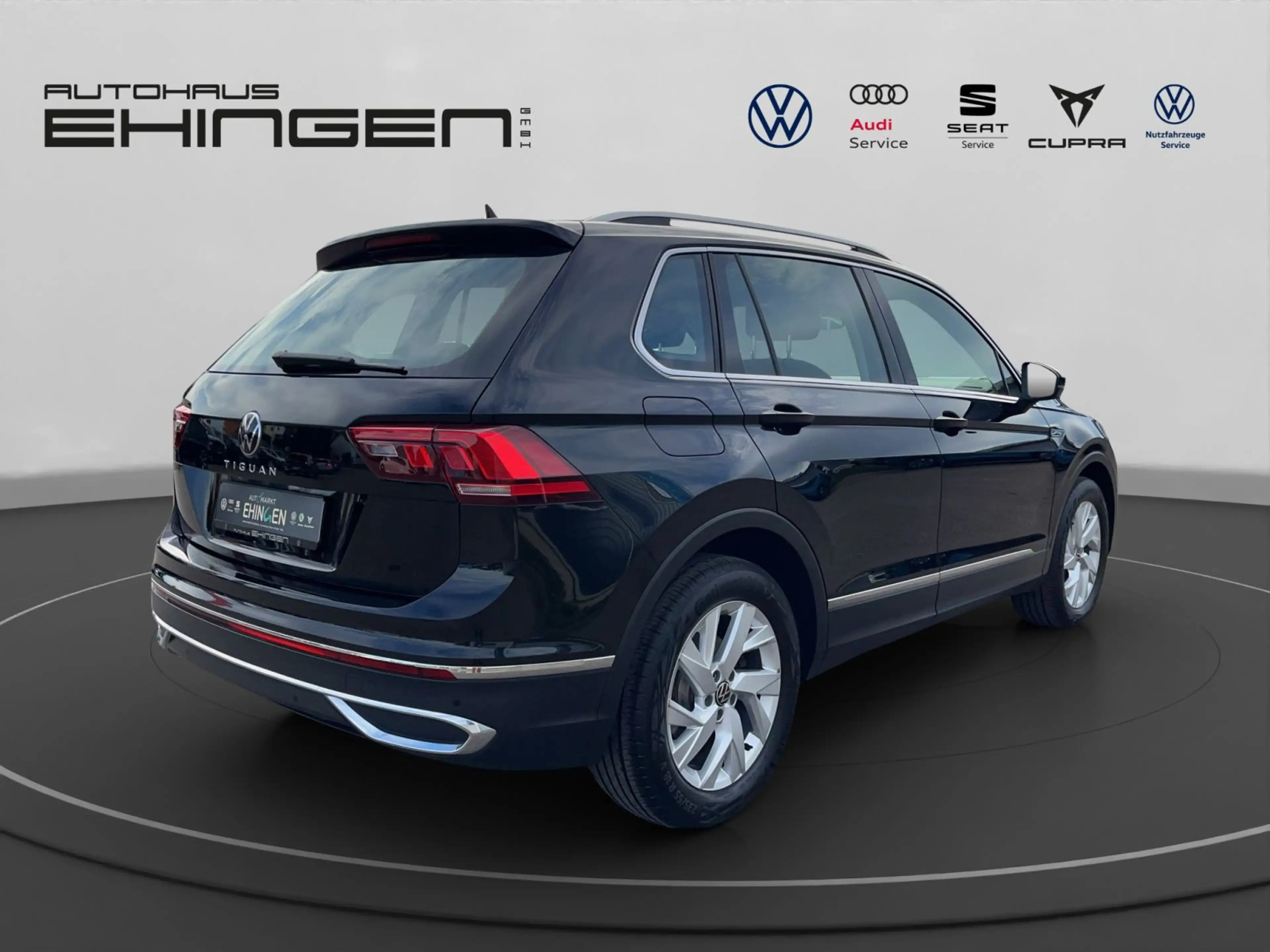 Volkswagen Tiguan Elegance 2.0 TDI DSG Matrix+AHK+Navi+ACC — photo 7
