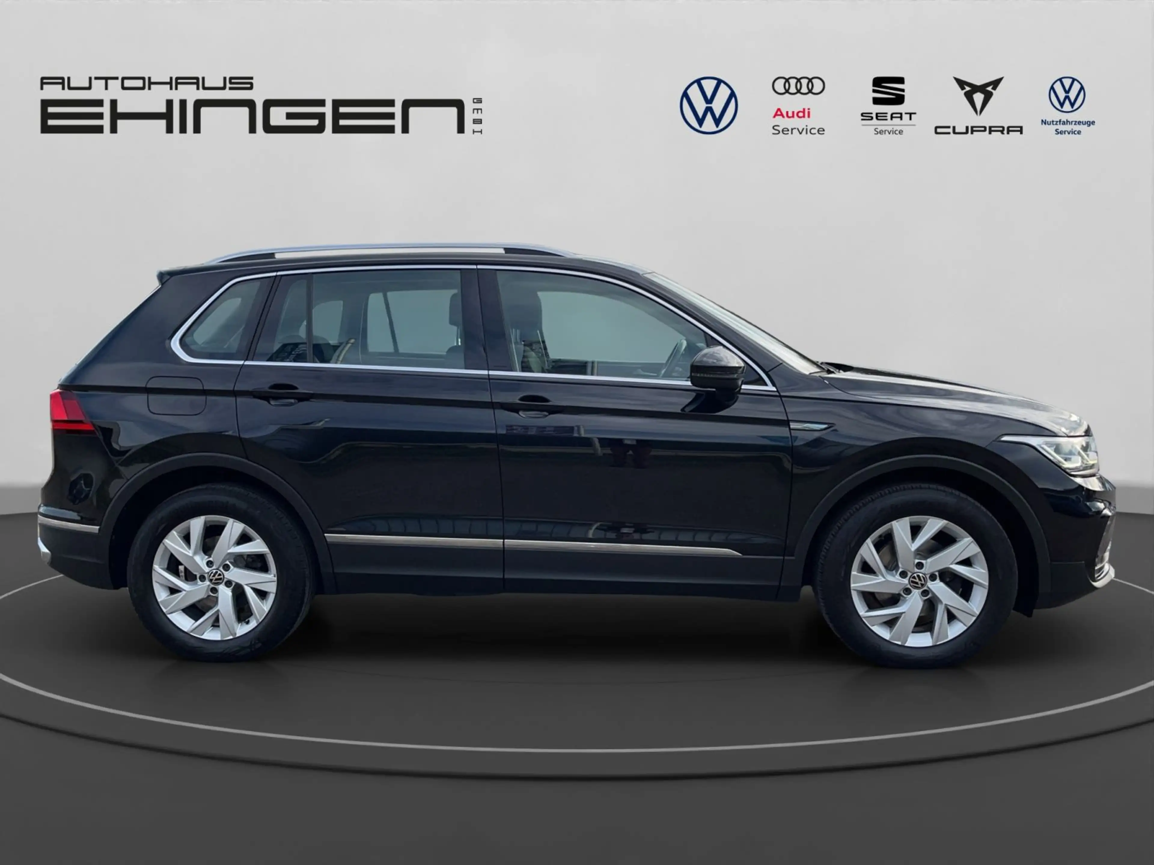 Volkswagen Tiguan Elegance 2.0 TDI DSG Matrix+AHK+Navi+ACC — photo 5
