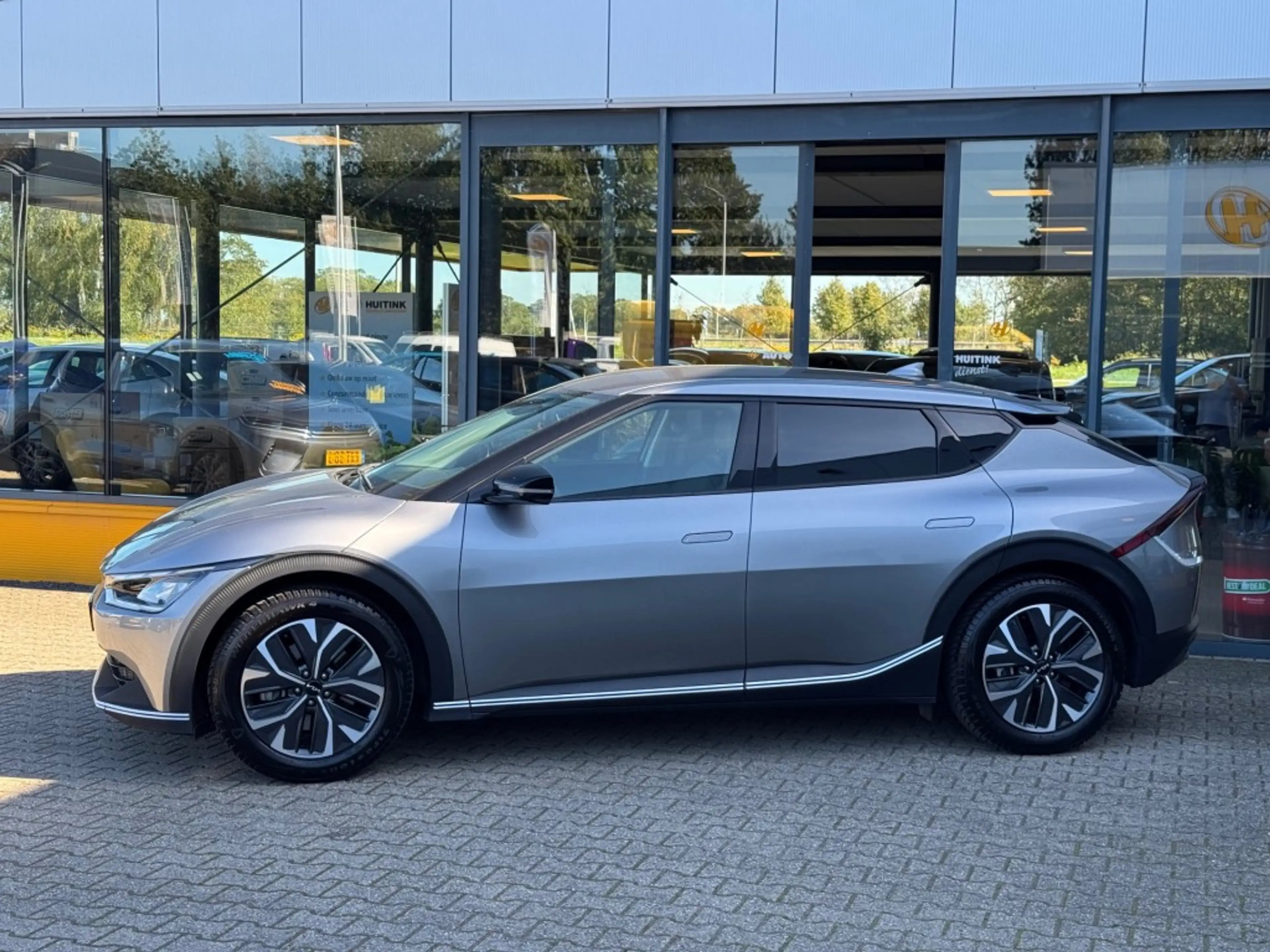 Kia EV6 Advance 77.4 kWh - 100% SOH - leer - camera - dode — photo 2