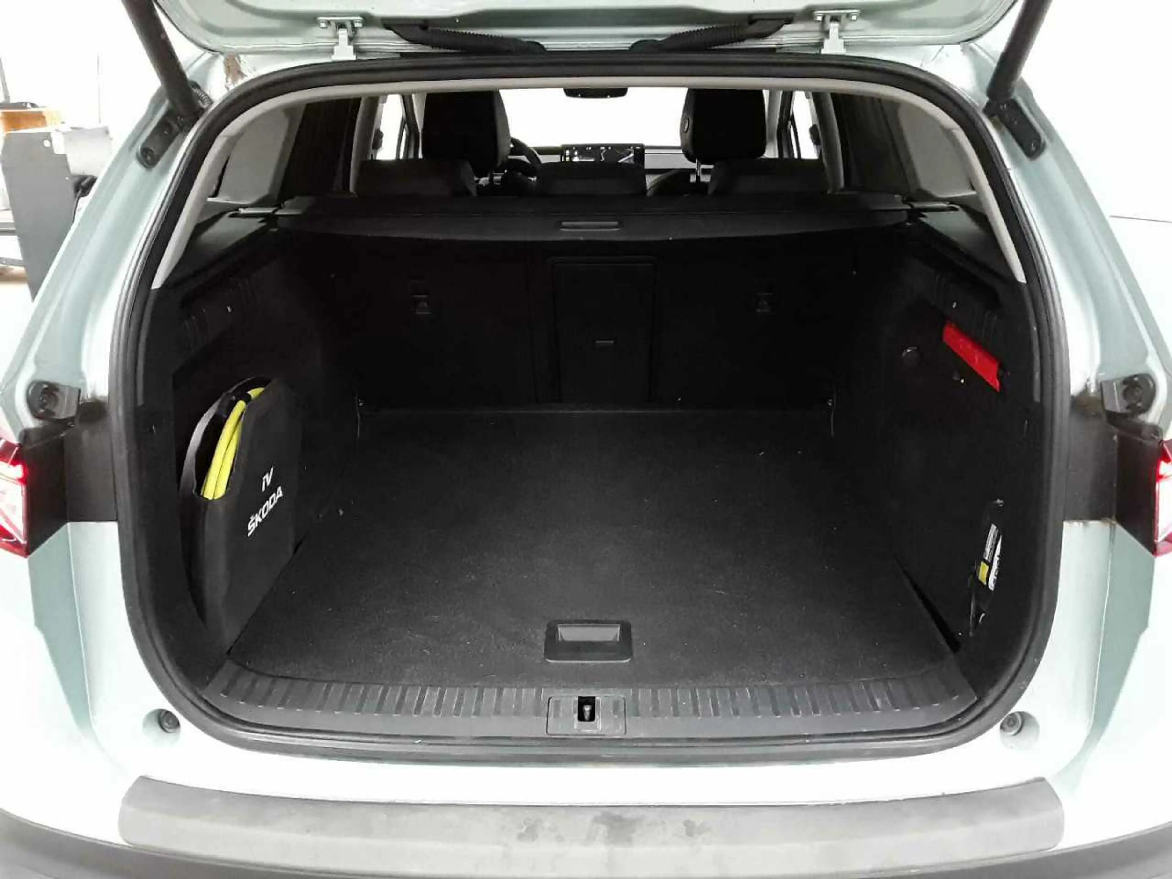 Skoda Enyaq Enyaq iV 80 Navi Leder AHK — photo 15