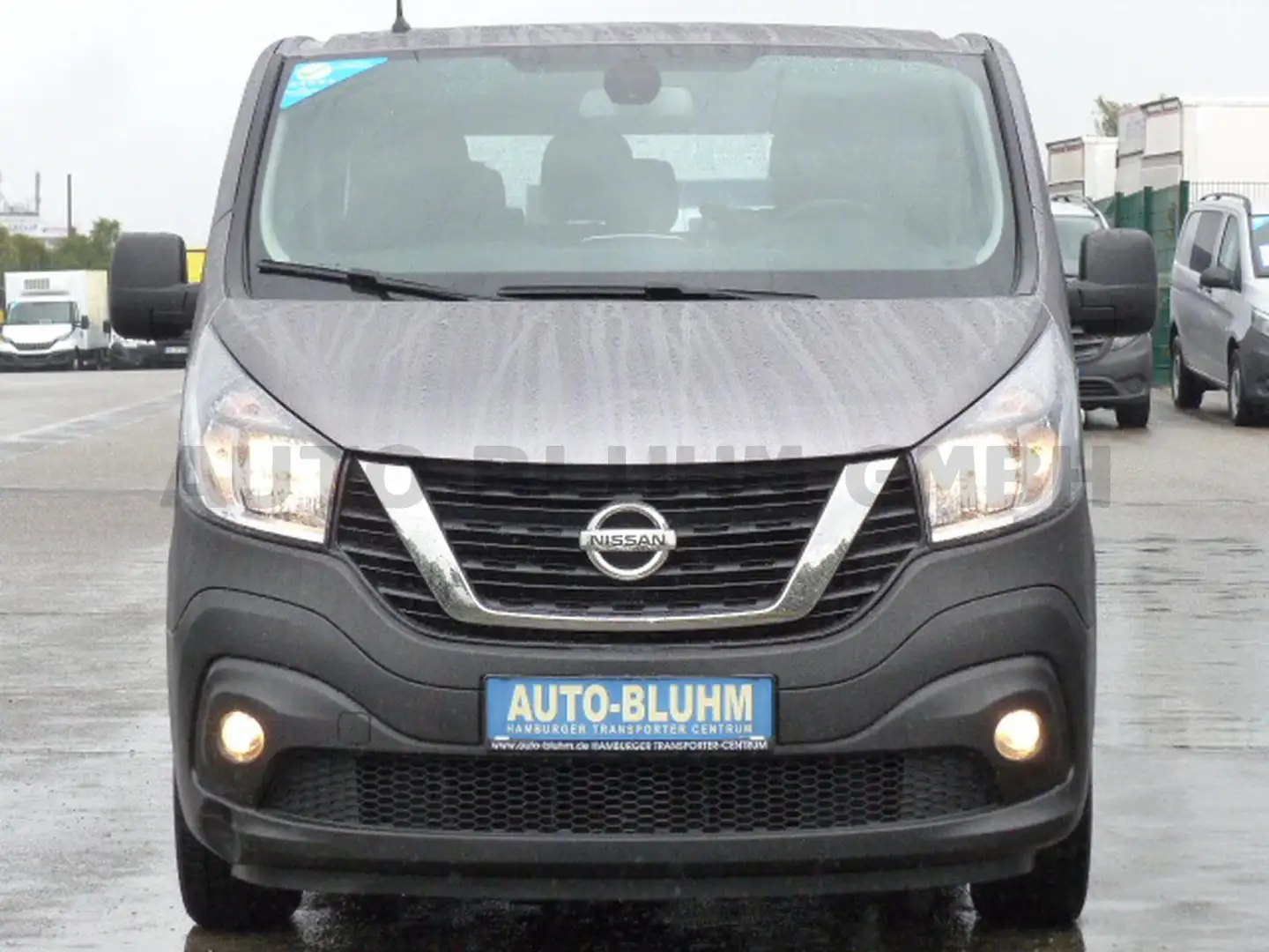 Nissan NV300 145-dCi Kombi Comfort L1 Navi Cam 9-Sitze Grau - 2