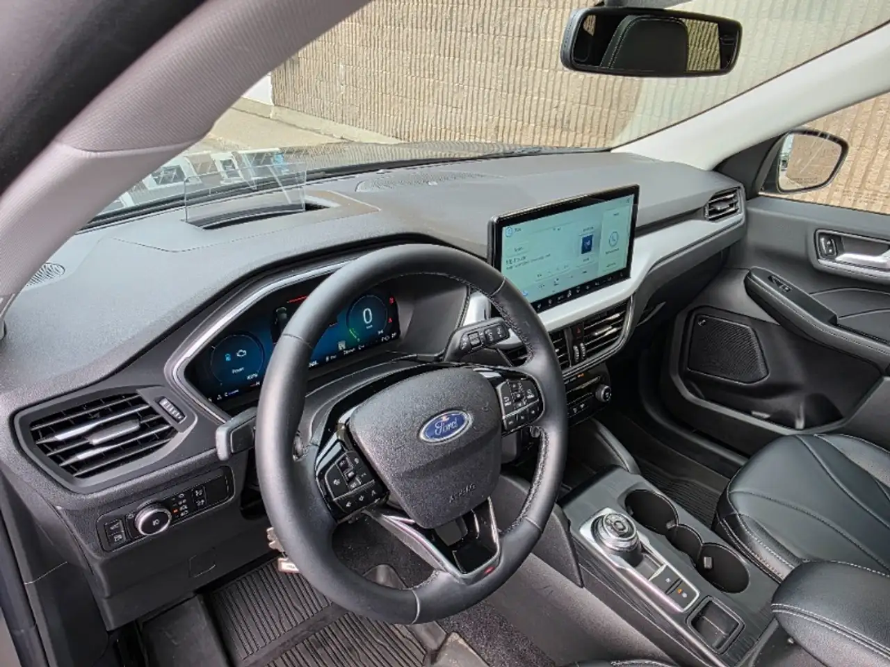 Ford Escape снимка Ford Escape