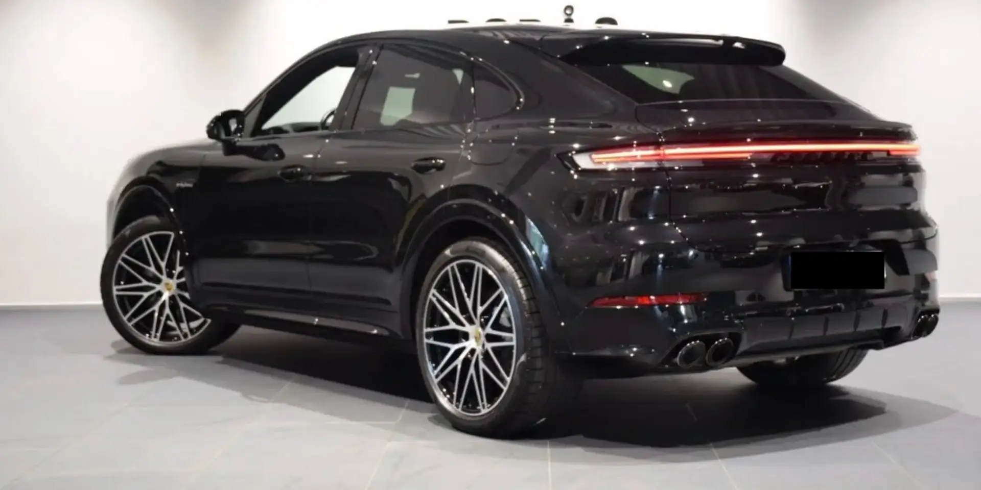 Porsche Cayenne Coupe E-Hybrid Schwarz - 2