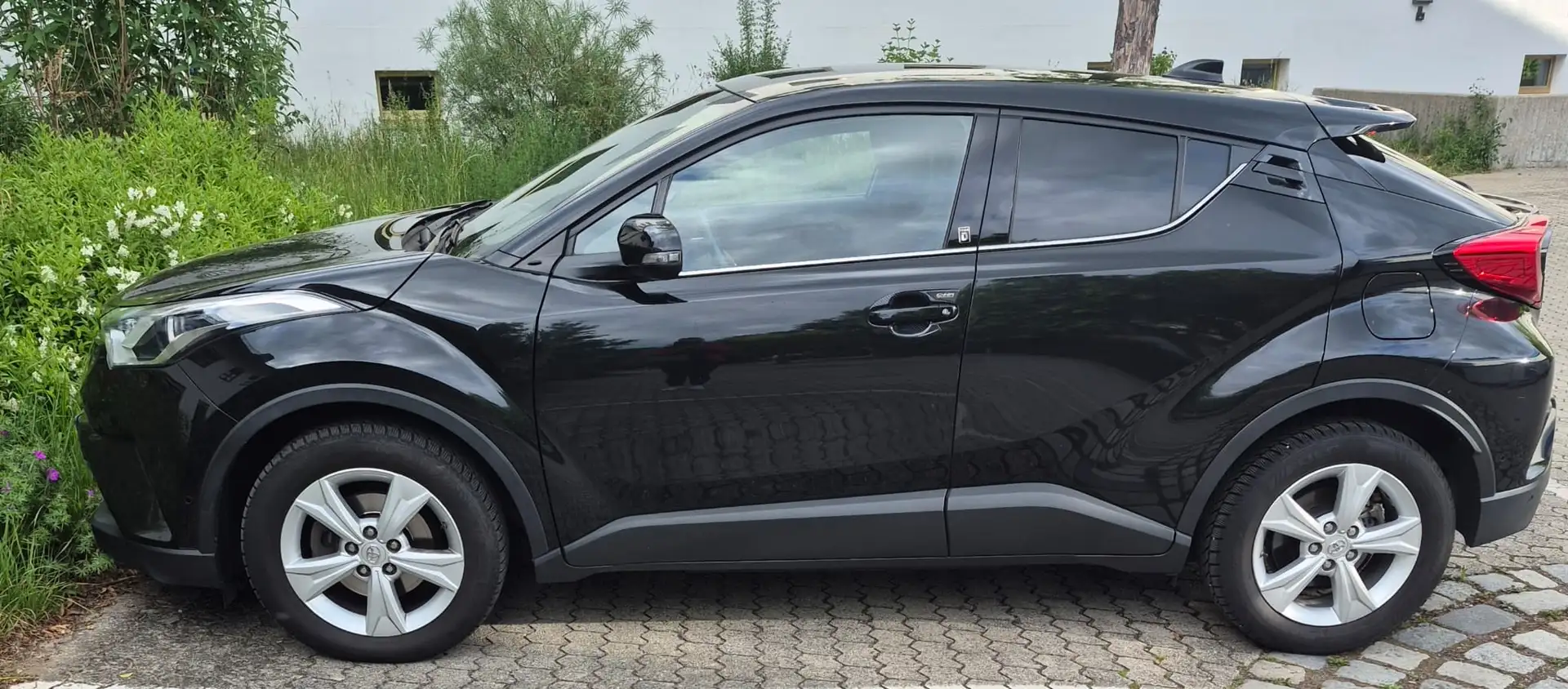 Toyota C-HR Team D Schwarz - 2