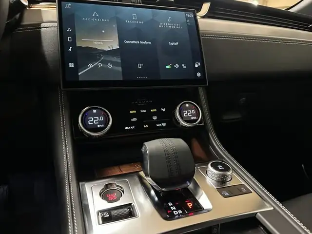 Jaguar F-Pace view 15