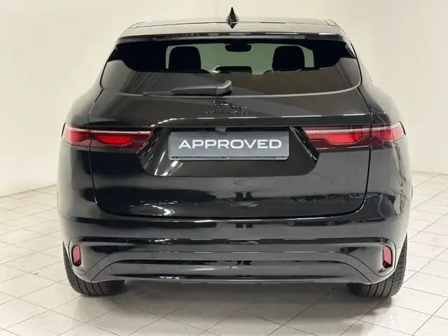 Jaguar F-Pace view 7