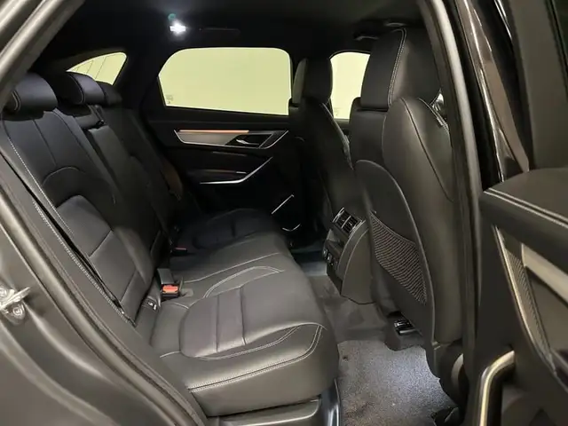 Jaguar F-Pace view 5