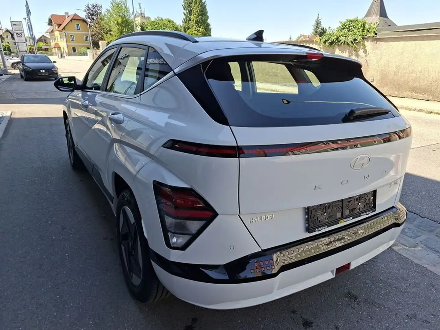 Hyundai KONA Elektro 64,8kWh Smart Line Weiß - 2