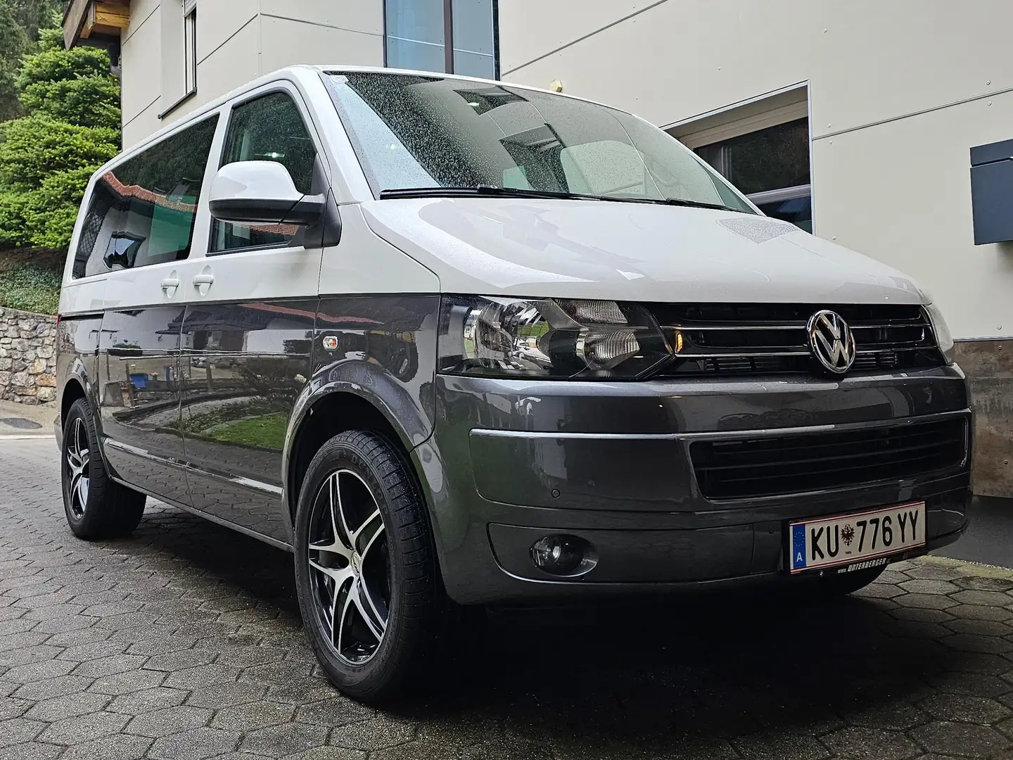 Volkswagen T5 Multivan Multivan Startline 2,0 BMT TDI 4motion D-PFStartline Weiß - 1