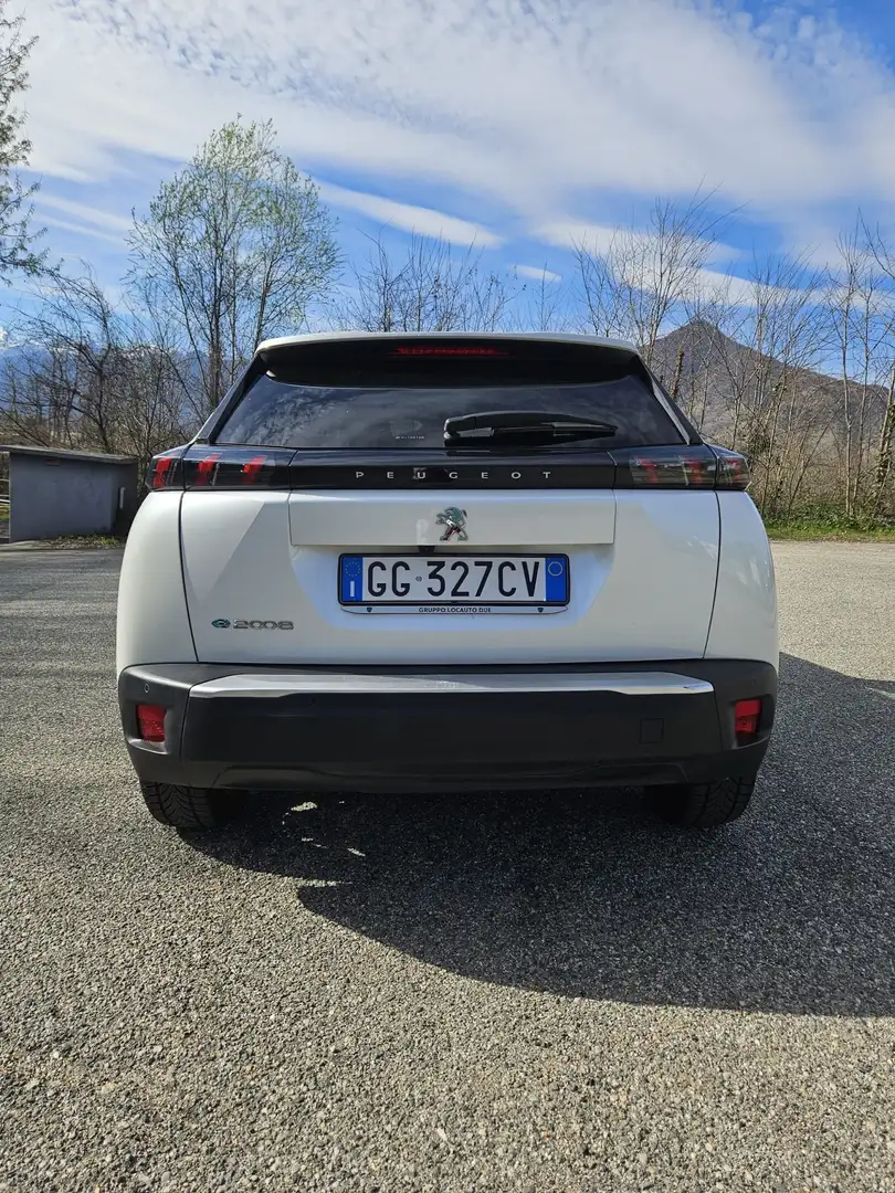 Peugeot e-2008 Allure Blanco - 2