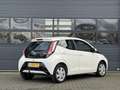 Toyota Aygo 1.0 VVT-I X-PLAY I DEALER ONDERHOUDEN I TREKHAAK I Wit - thumbnail 3