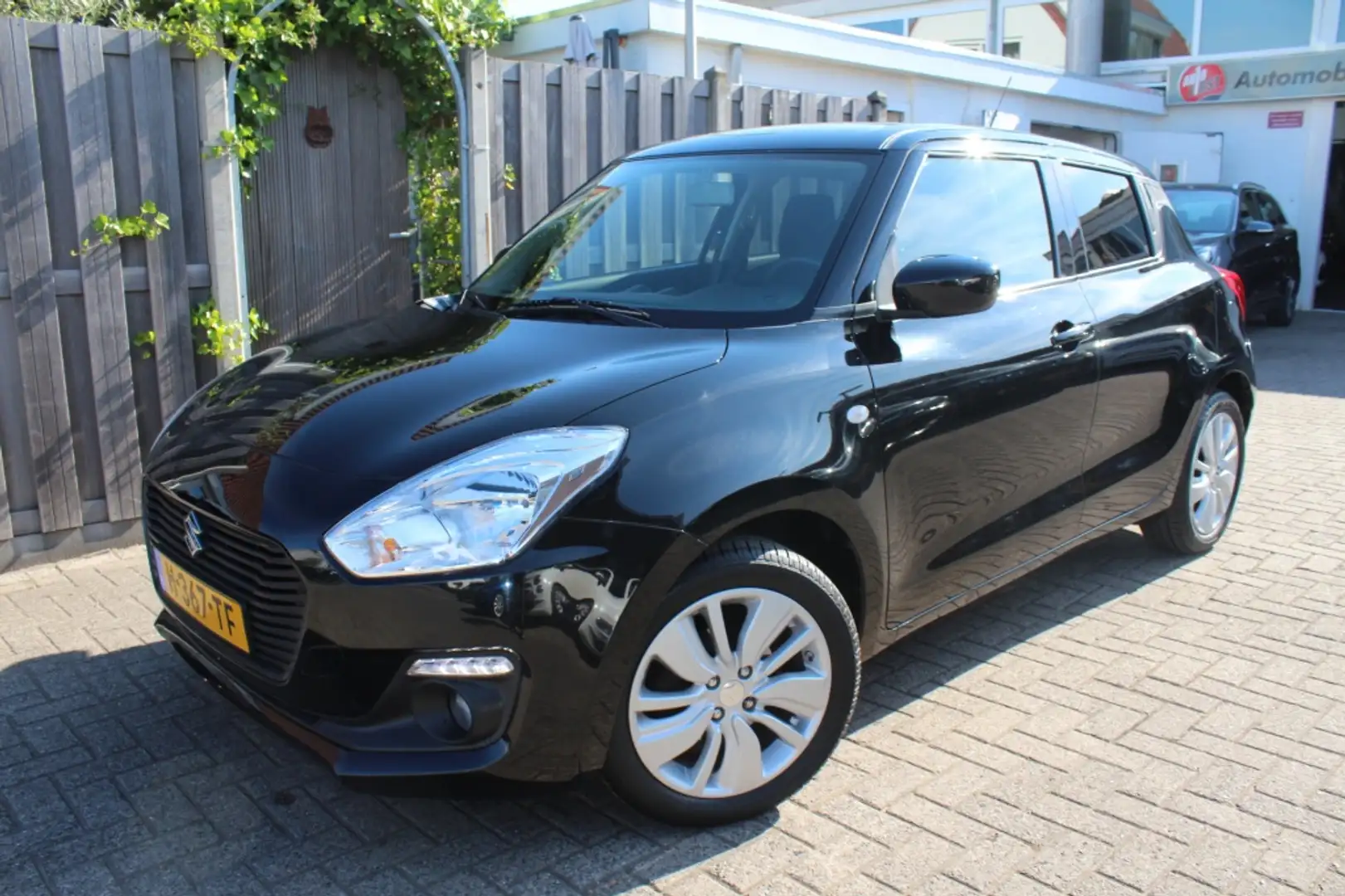 Suzuki Swift 1.2 Select Navi Automaat Nero - 2