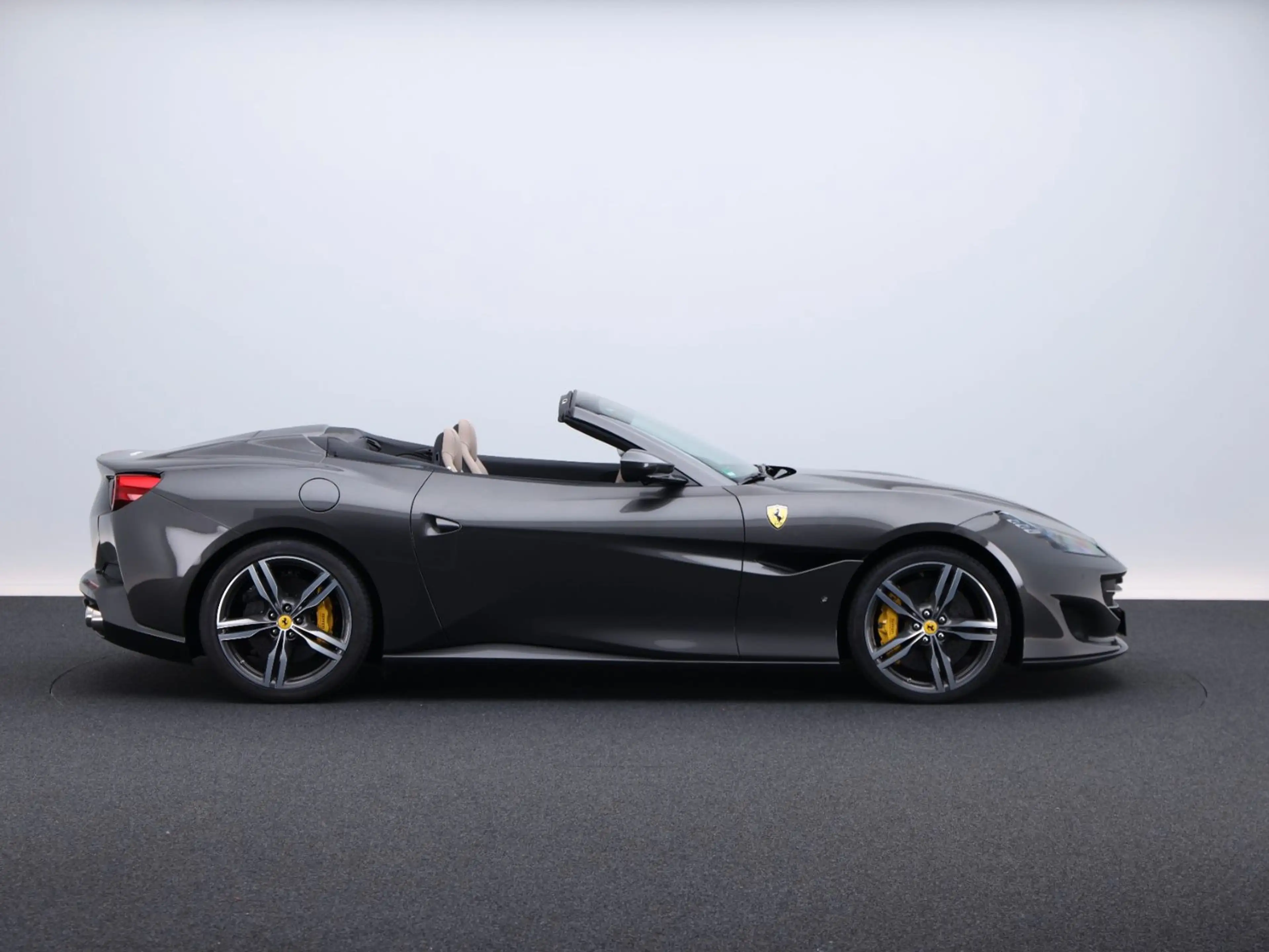 Ferrari Portofino ***Ferrari Frankfurt*** — photo 5