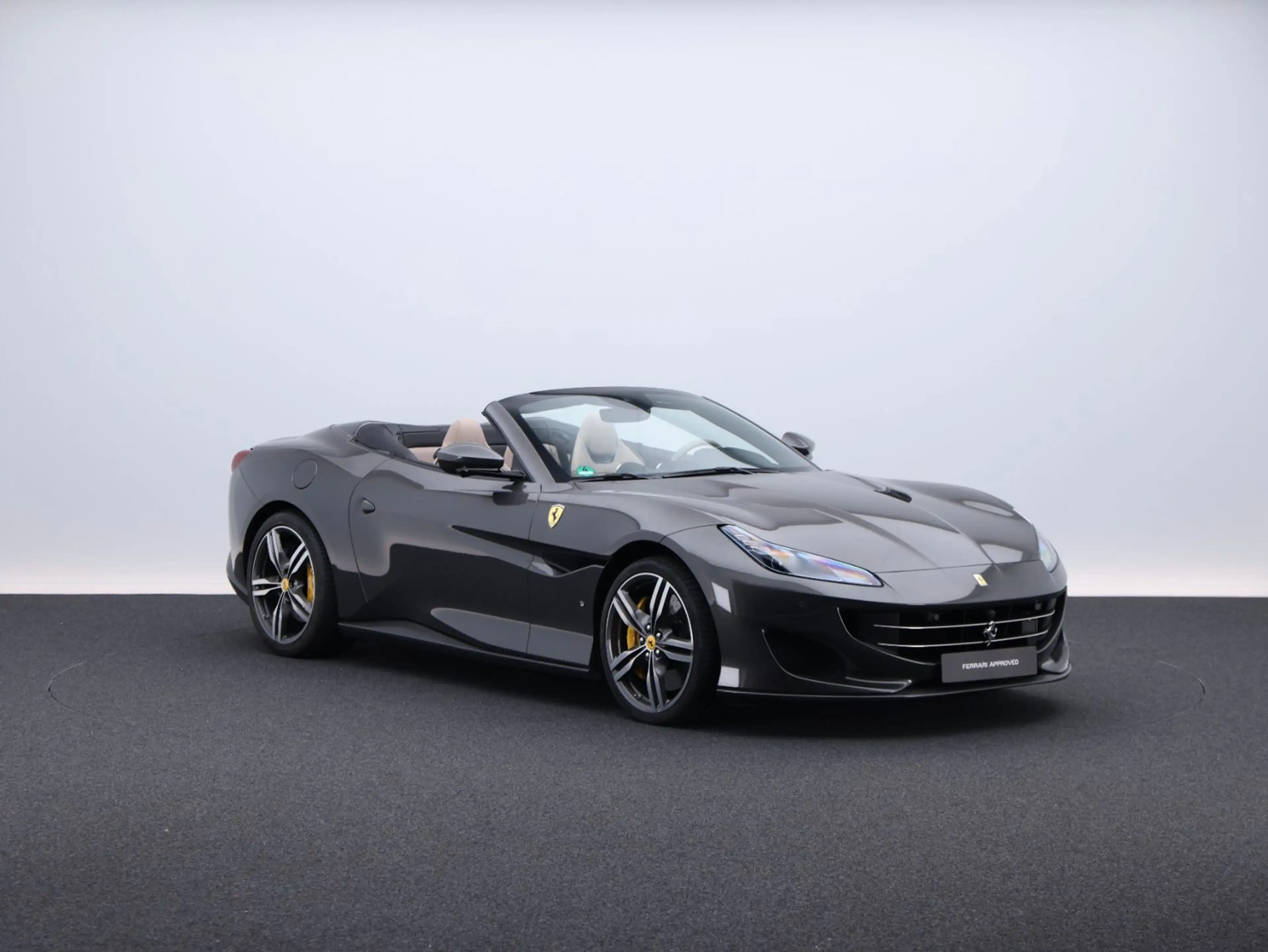 Ferrari Portofino ***Ferrari Frankfurt*** — photo 4