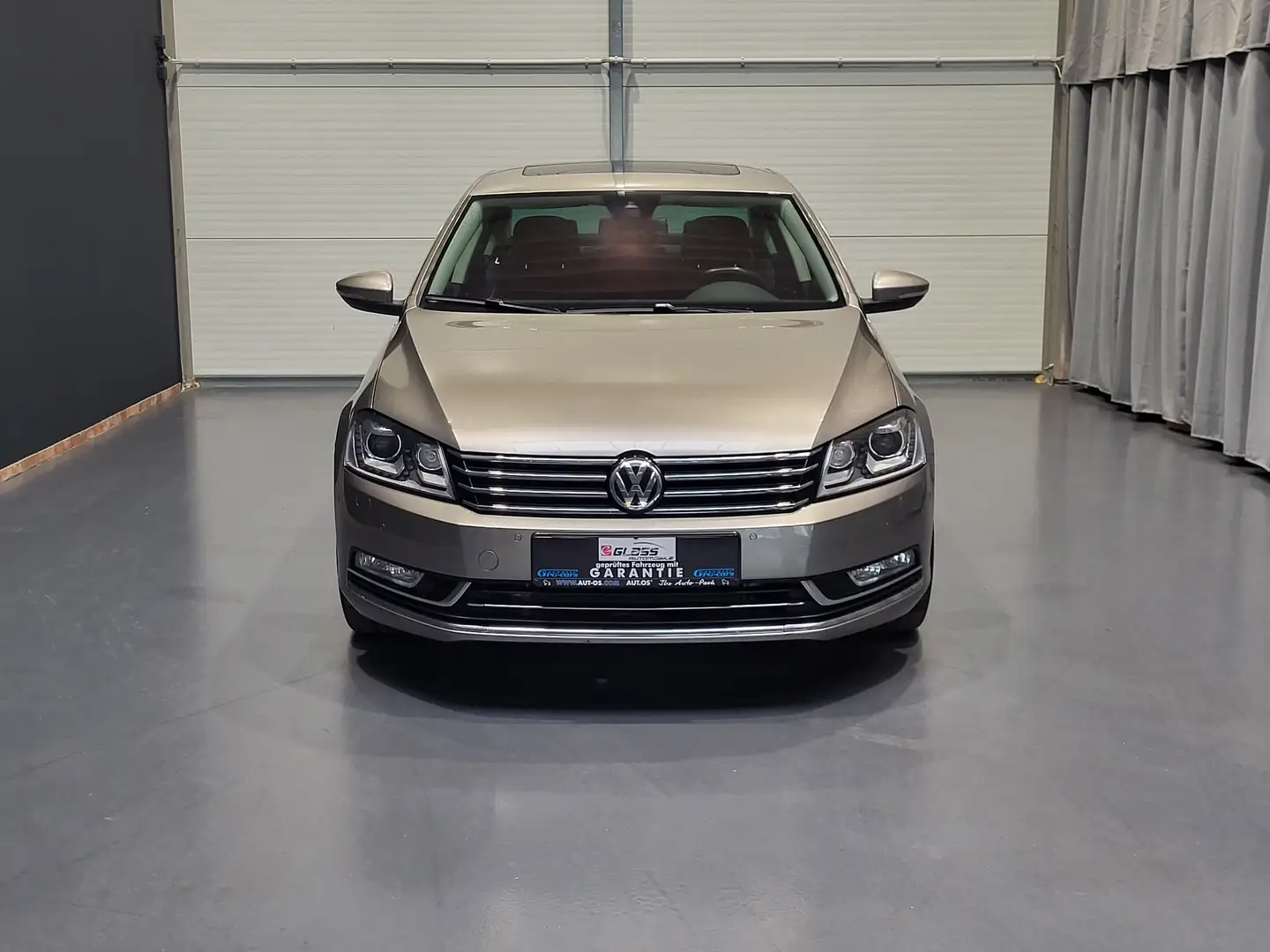 Volkswagen Passat 2.0TDI Exclusive 4Motion *TOP Ausstattung* Grau - 2