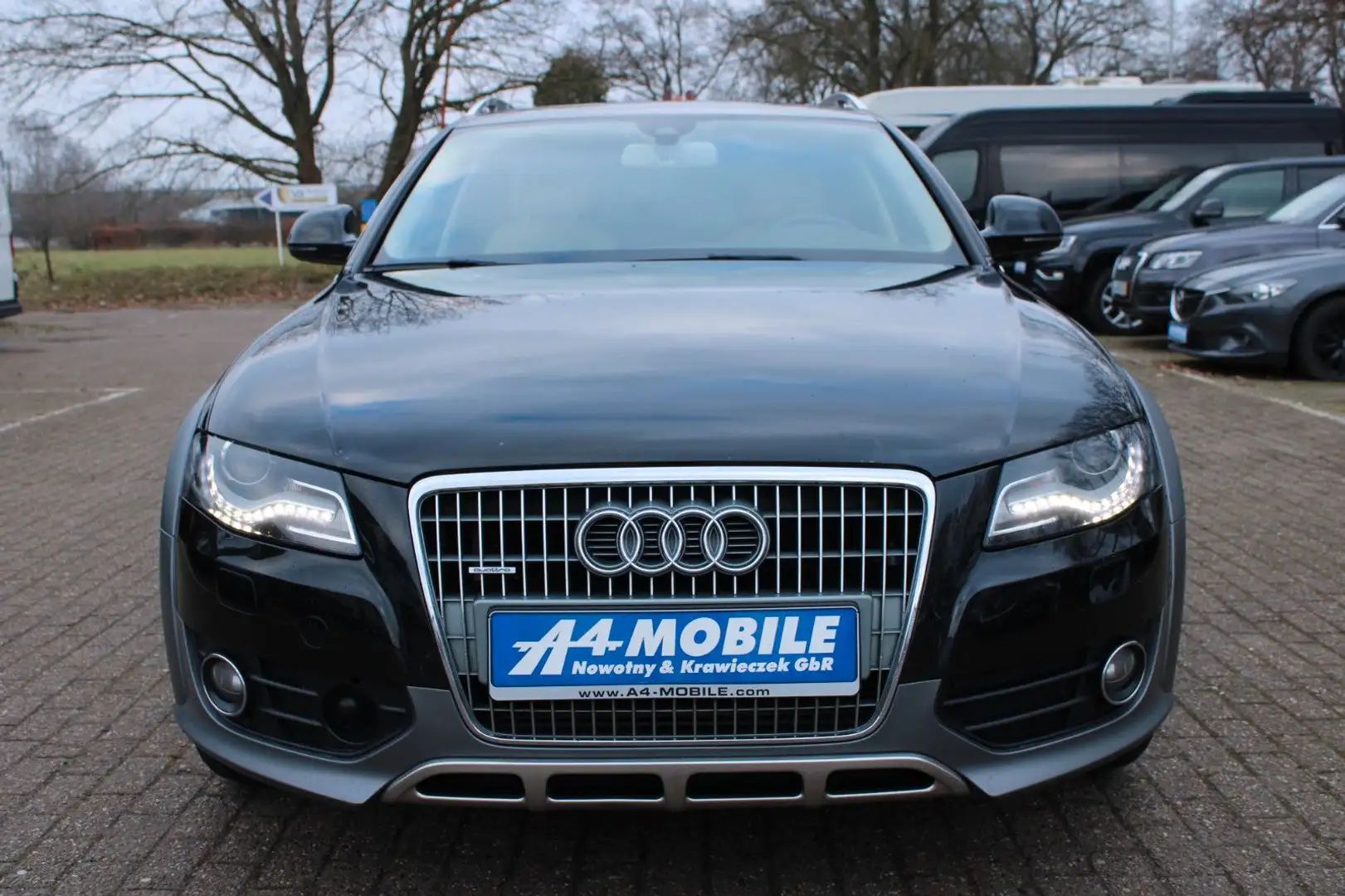 Audi A4 allroad quattro 2.0 TDI Navi Leder Xenon Pano Zwart - 2