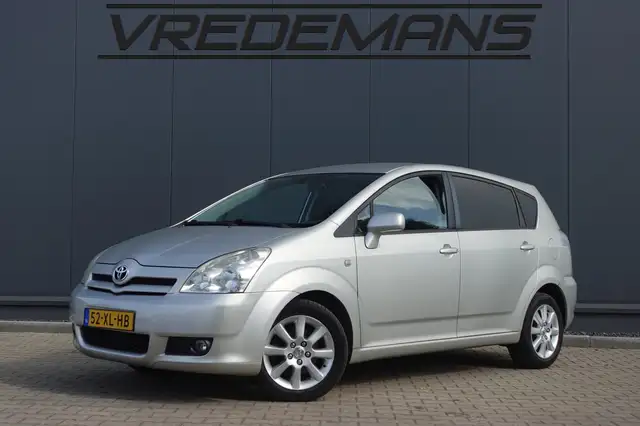 Toyota Verso 1.6 VVT-i Dynamic