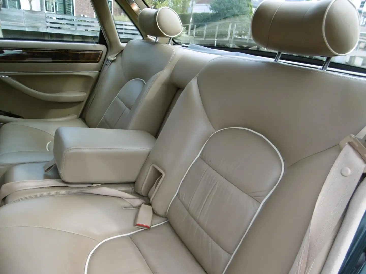 Daimler Double Six 6.0 V12 312pk Origineel Nederlands met historie Grün - 2