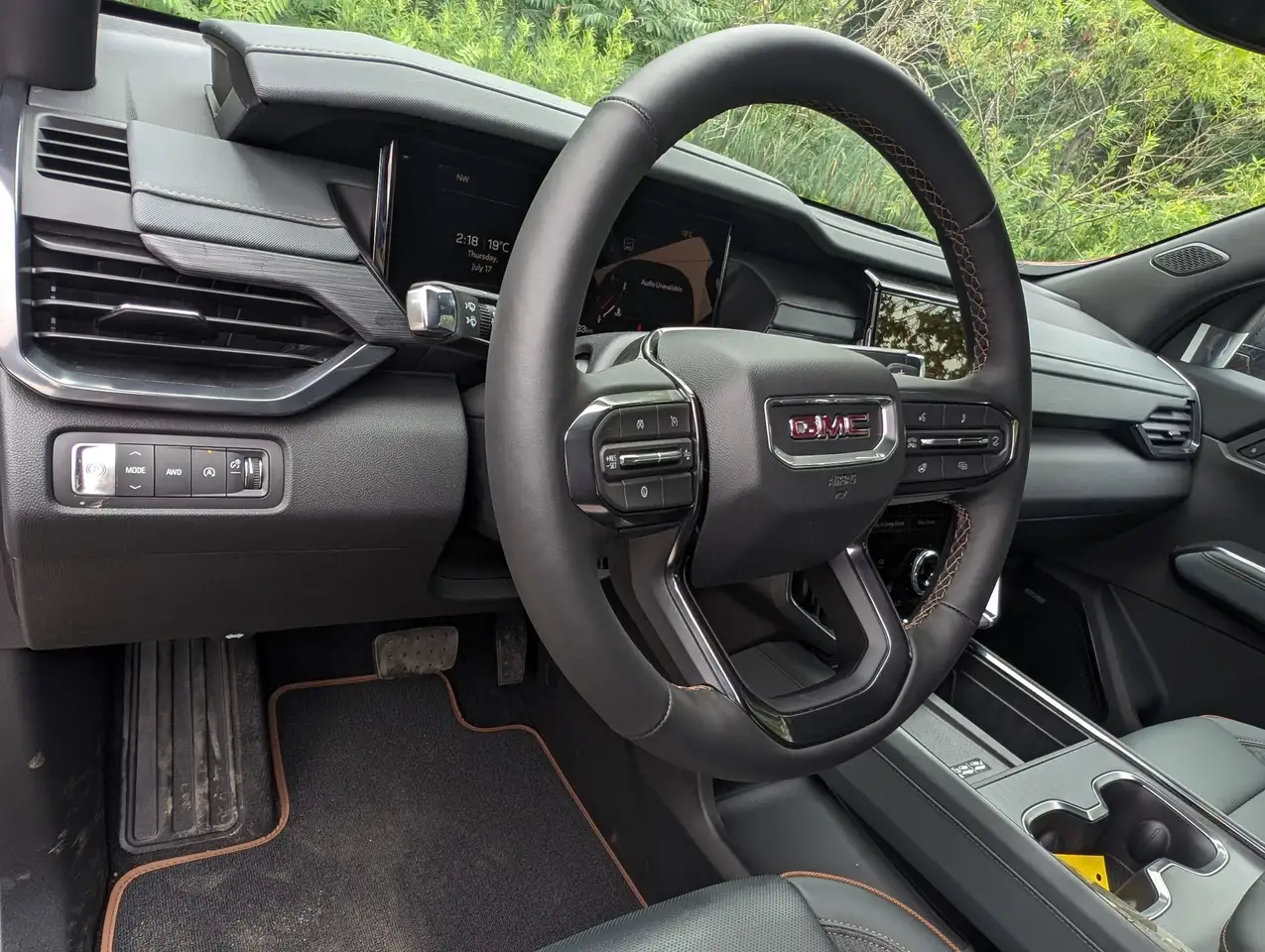 GMC Acadia снимка GMC Acadia