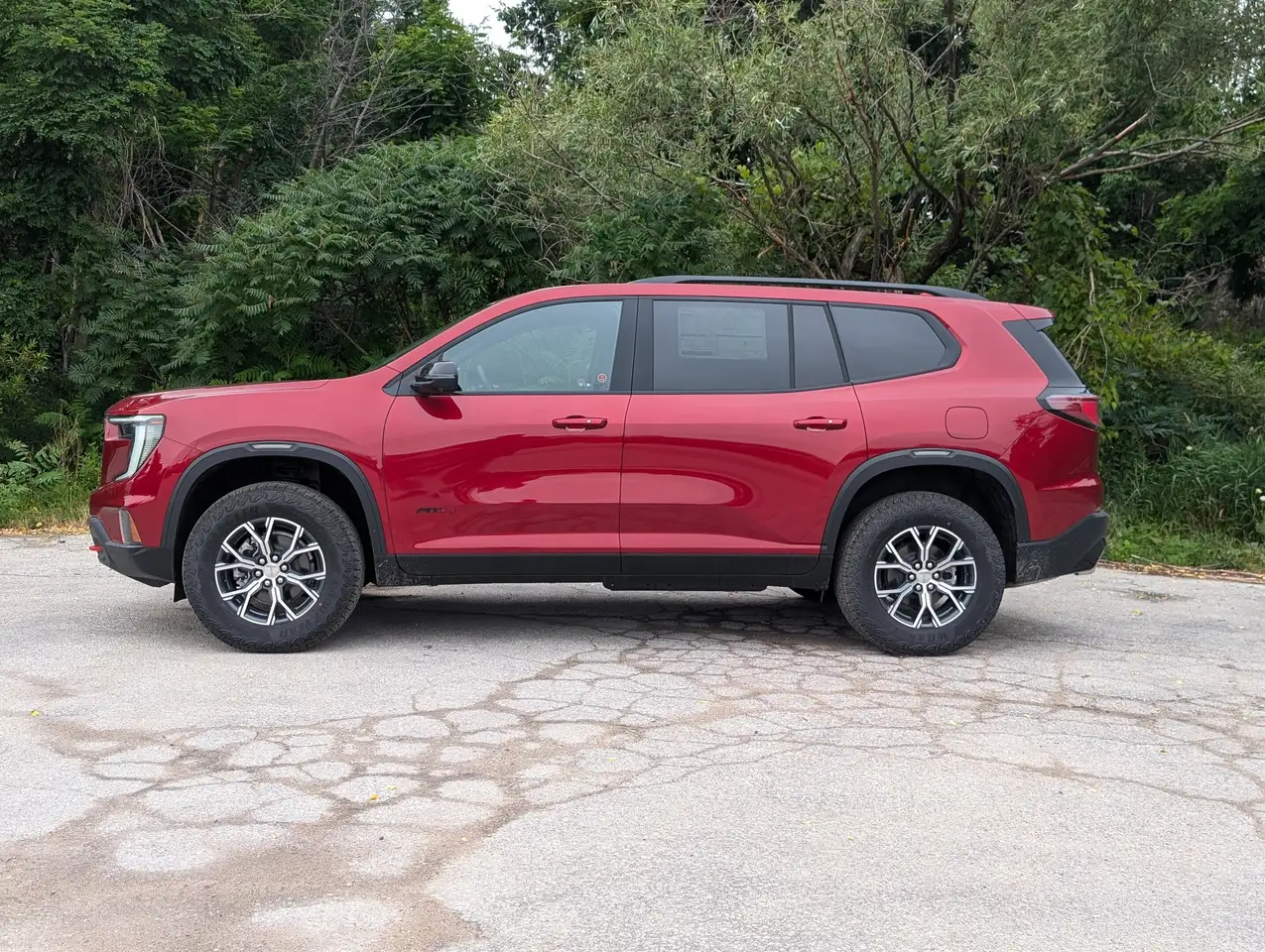 GMC Acadia снимка GMC Acadia