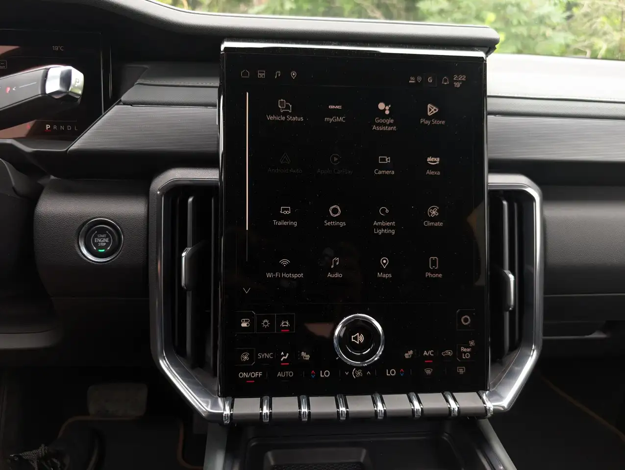 GMC Acadia снимка GMC Acadia