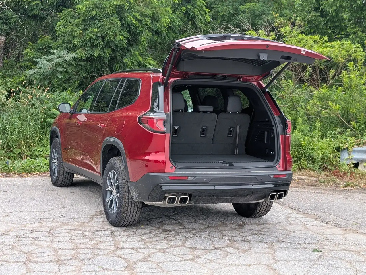 GMC Acadia снимка GMC Acadia