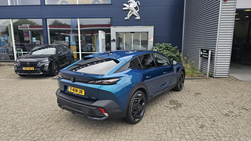 Peugeot 408 1.6 HYbrid GT 225 EAT8 First Edition — photo 6