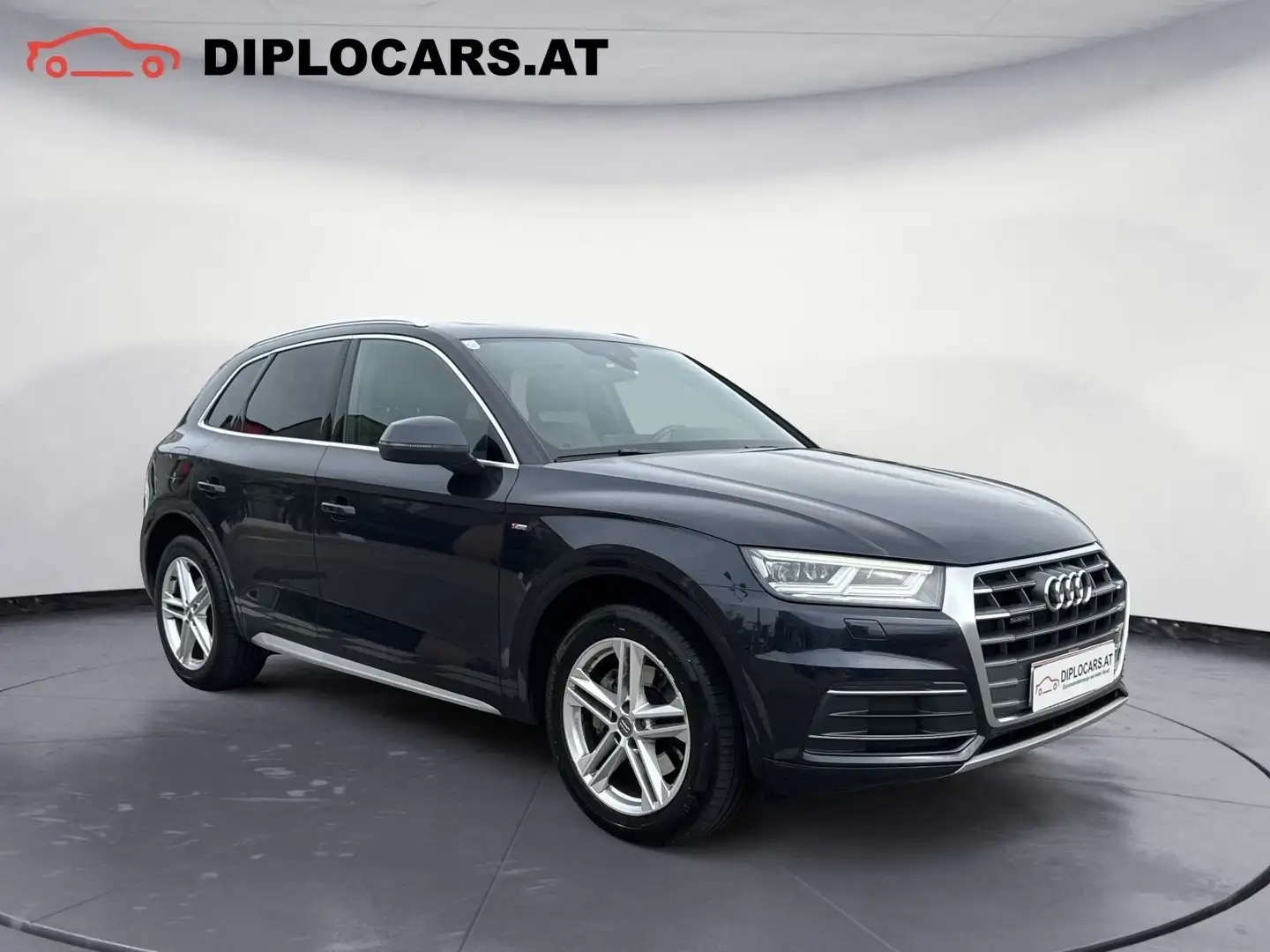 Audi Q5 quattro sport S-Line Blau - 1