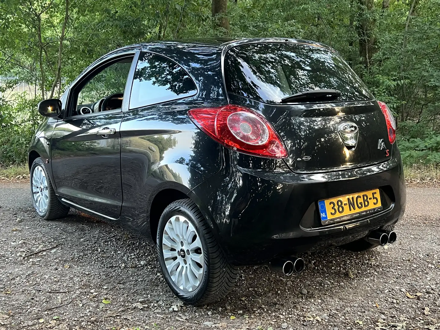 Ford Ka/Ka+ 1.2 Titanium X *S / ST Tribute* 600PK | Airco Zwart - 2