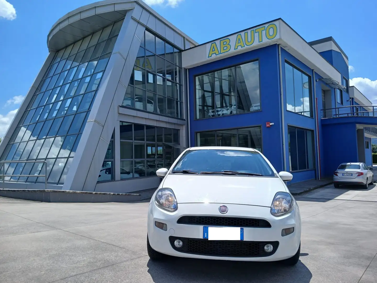 Fiat Punto Punto 5p 1.3 mjt II 16v Lounge eco s Blanc - 1
