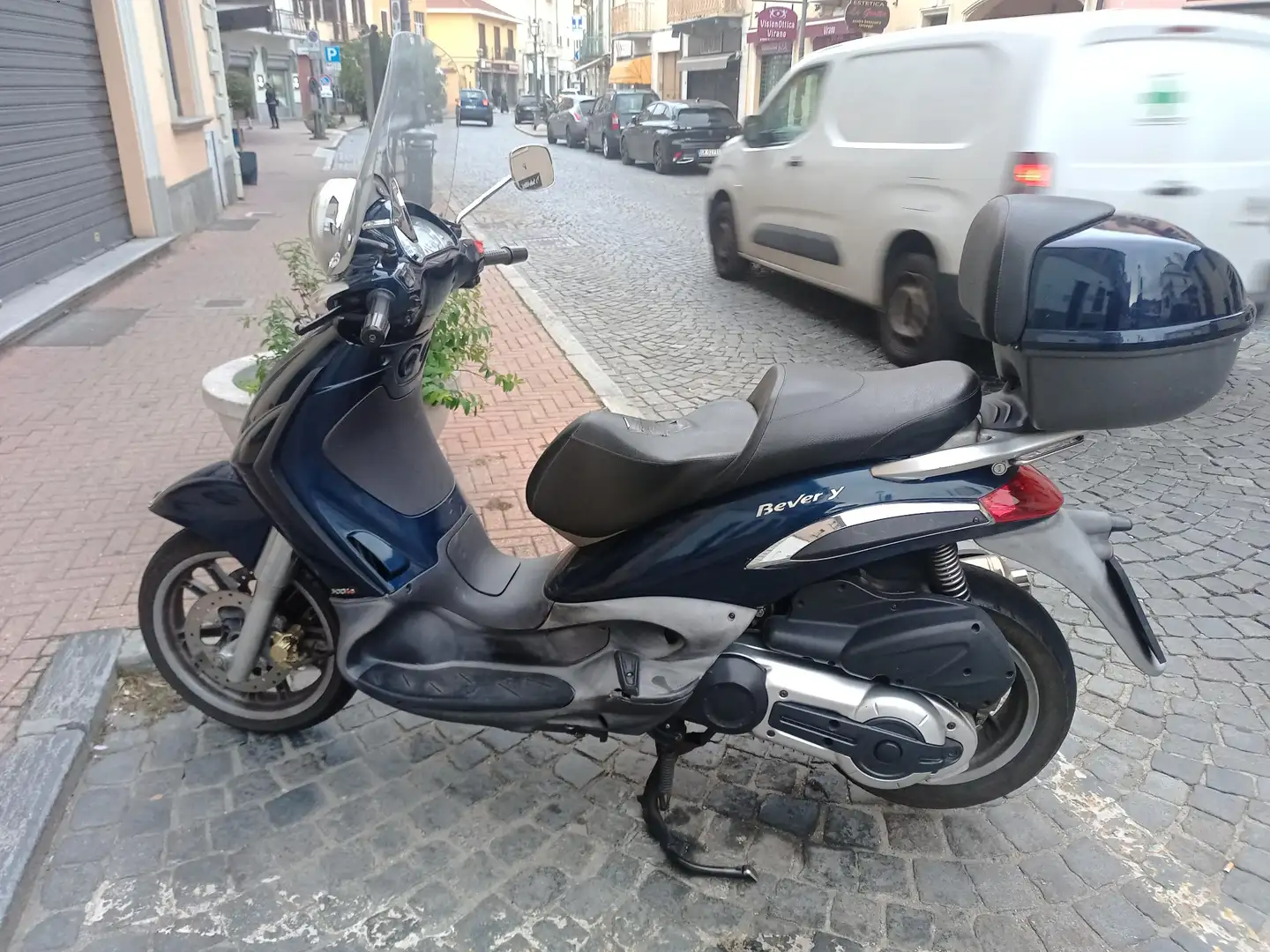 Piaggio Beverly 500 Blauw - 2