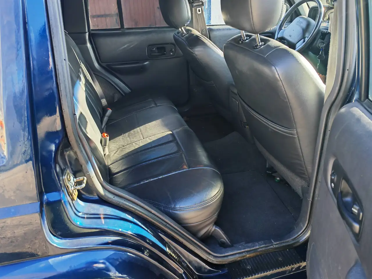 Jeep Cherokee 2.5 TD Sport, foto 12