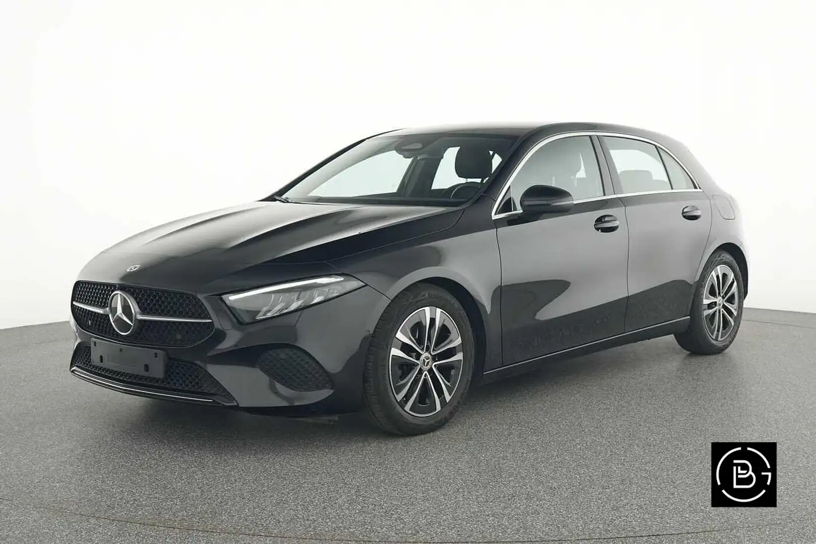 Mercedes-Benz A 180 d Business Line Schwarz - 1