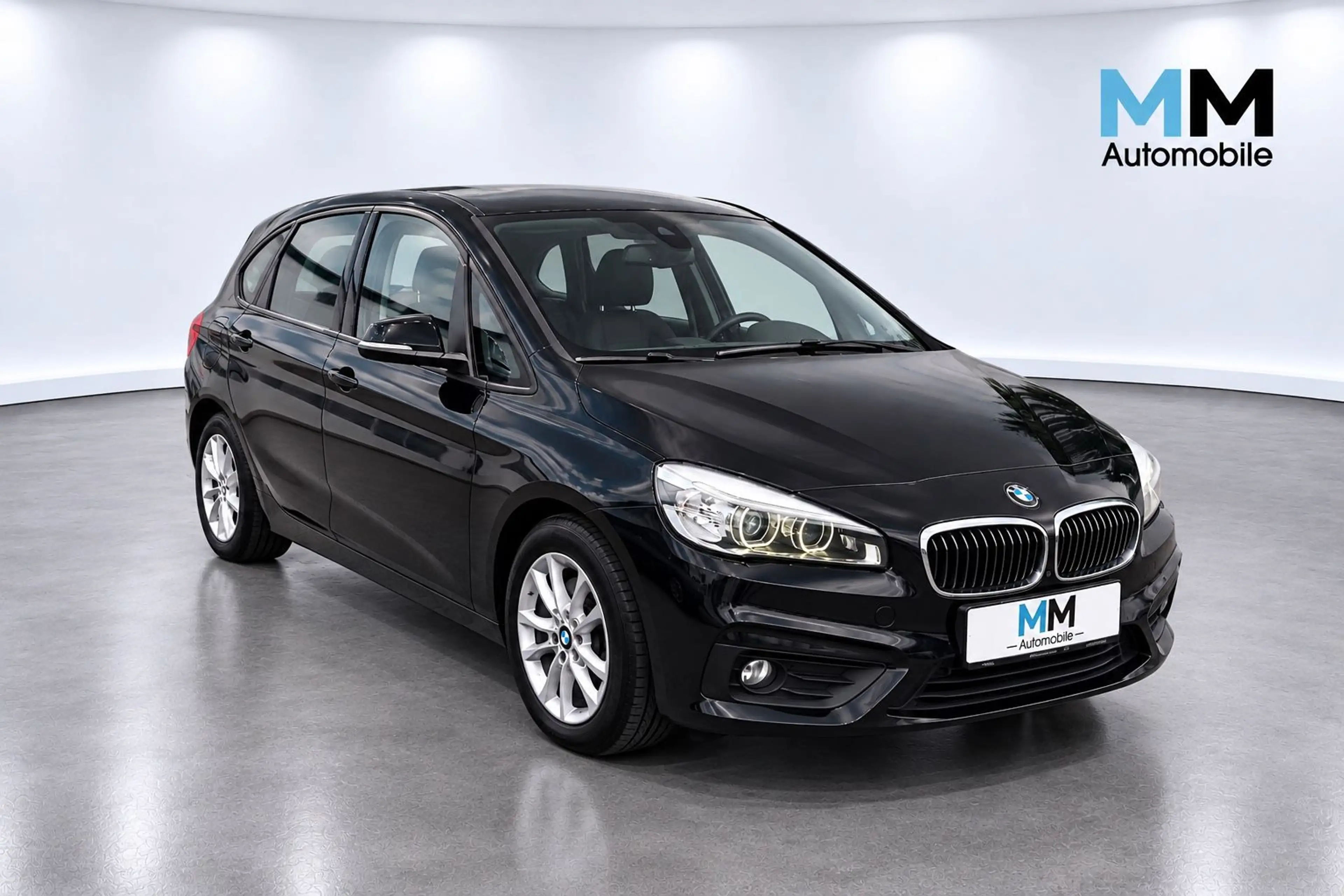 BMW 220 xDrive-2.HAND-NAVI-LED-PANO