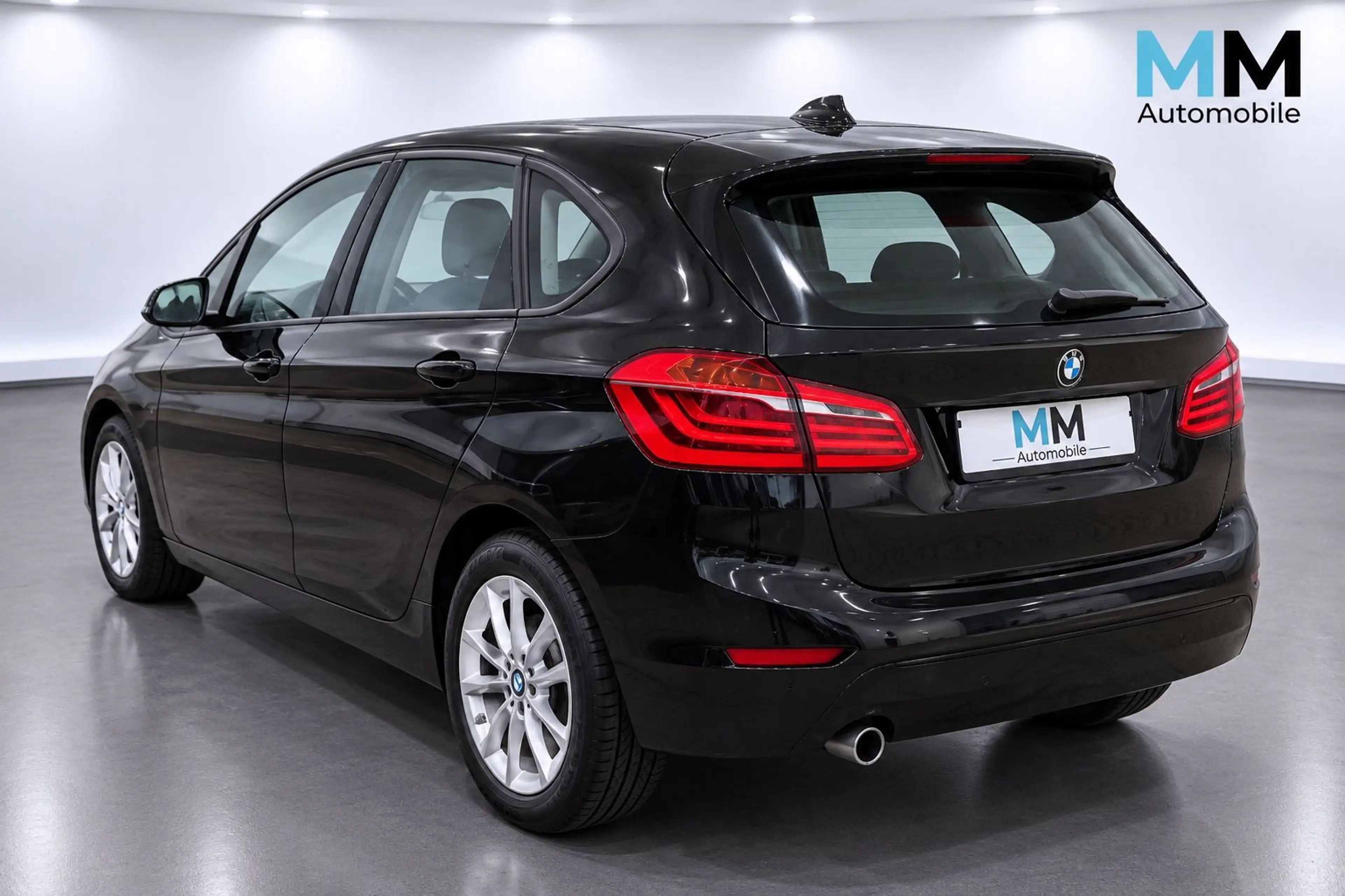 BMW 220 xDrive-2.HAND-NAVI-LED-PANO — photo 3