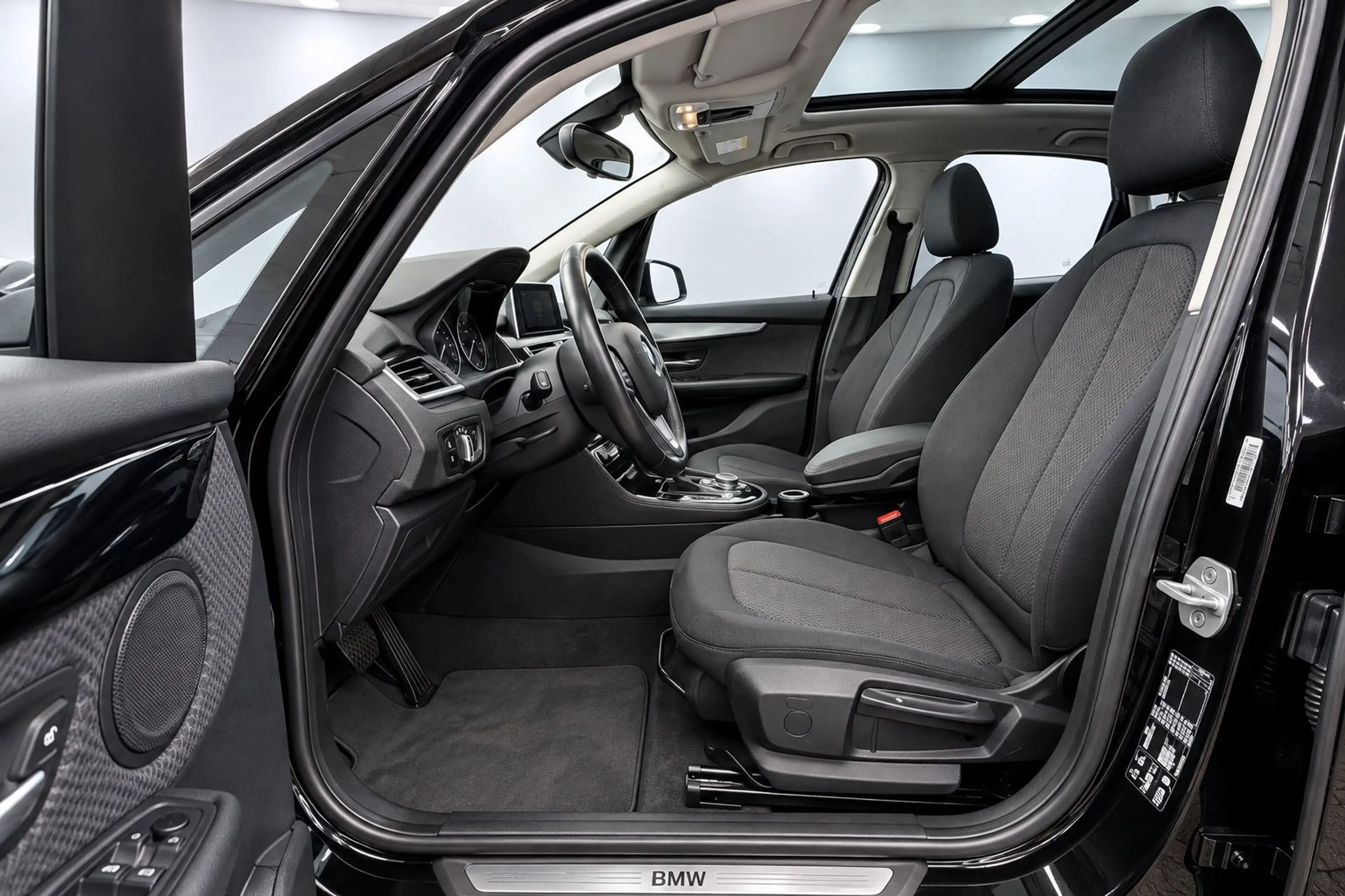 BMW 220 xDrive-2.HAND-NAVI-LED-PANO — photo 7