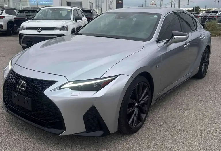 2023 Lexus IS Sedan