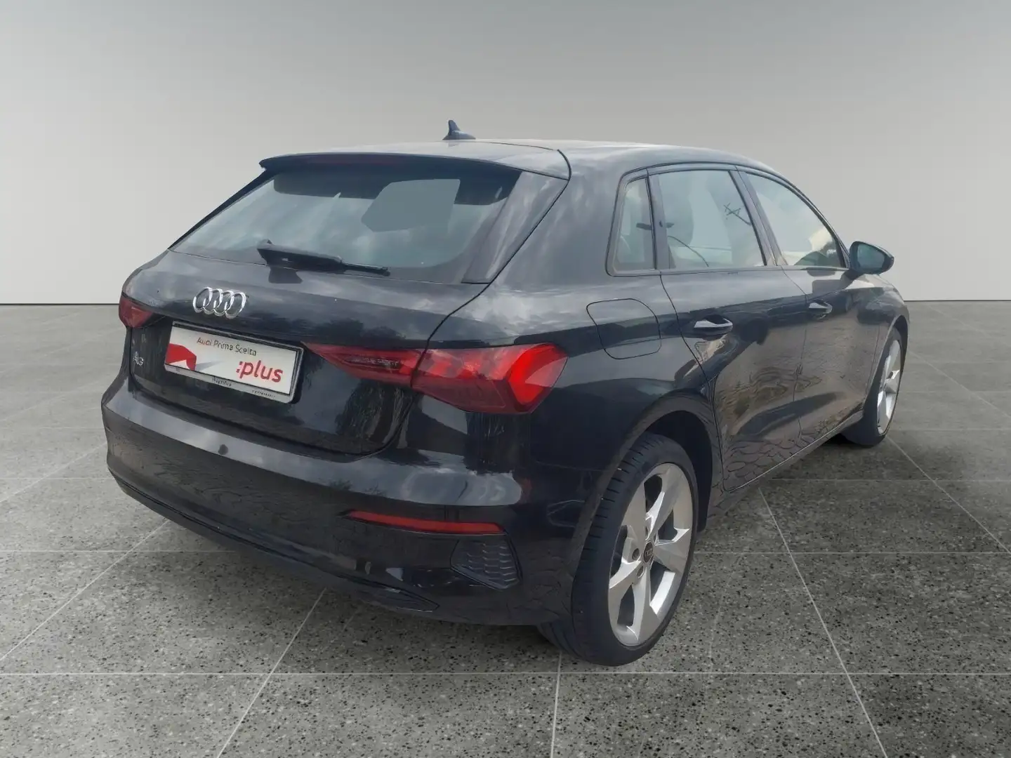 Audi A3 SPB 30 g-tron S tronic Business Advanced Negro - 2