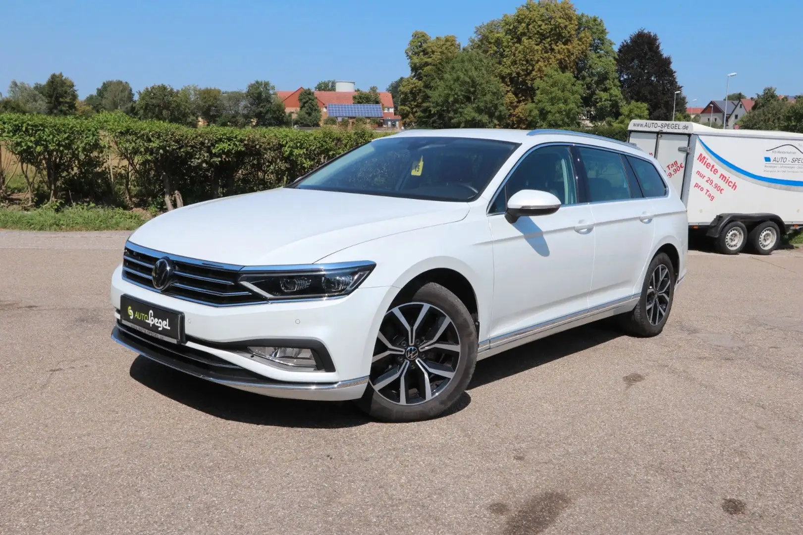 Volkswagen Passat Variant Elegance Navi Matrix Kamera Alcan Weiß - 1