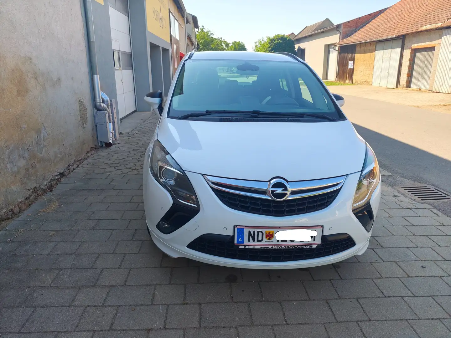 Opel Zafira Tourer 1,6 CDTI ecoflex Österreich Edition Start/Stop Weiß - 2
