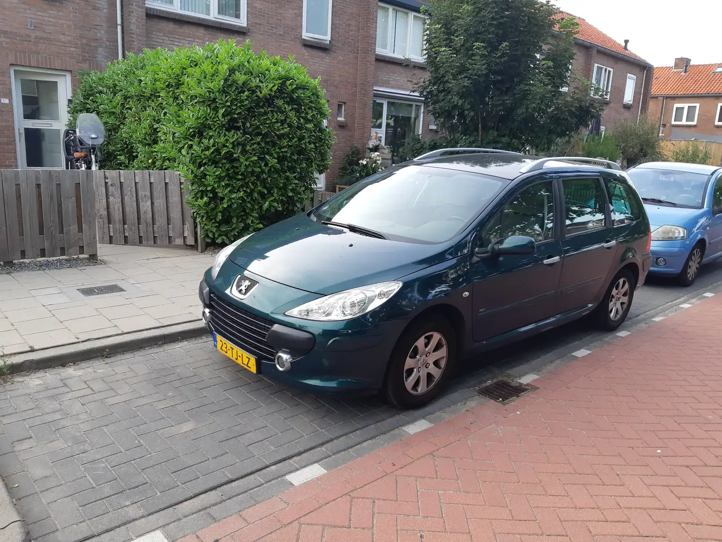 Peugeot 307 307 1.6 HDiF Pack Groen - 2
