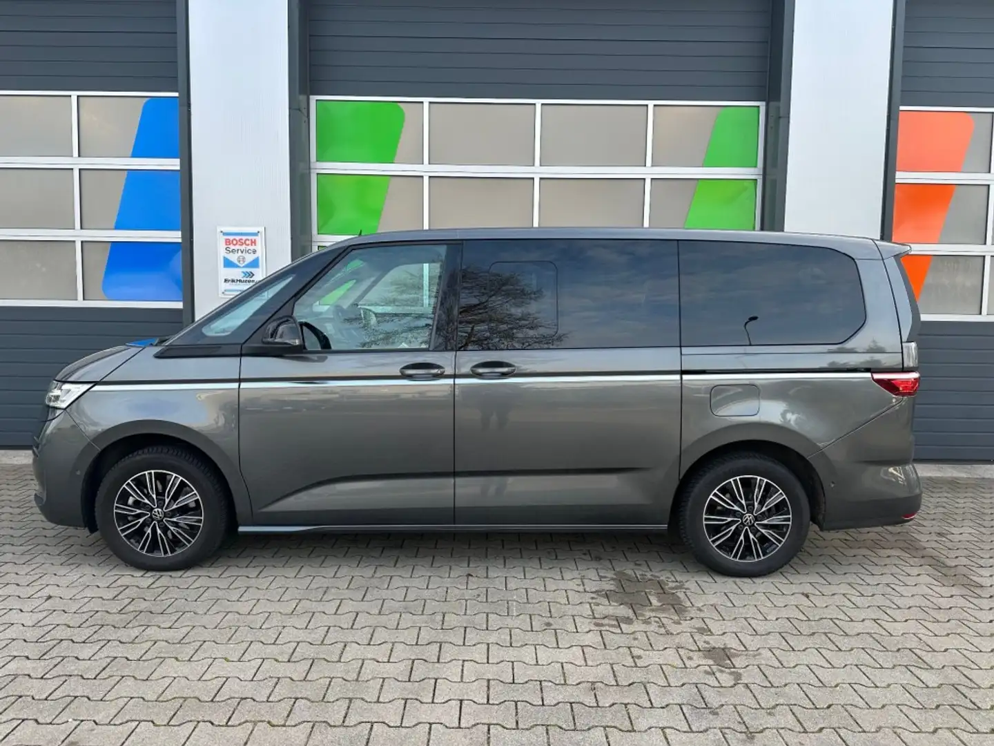 Volkswagen T7 Multivan 1.4 eHybrid L2h1 STYLE / CRUISE CONTROL / SFEER VE Grigio - 2