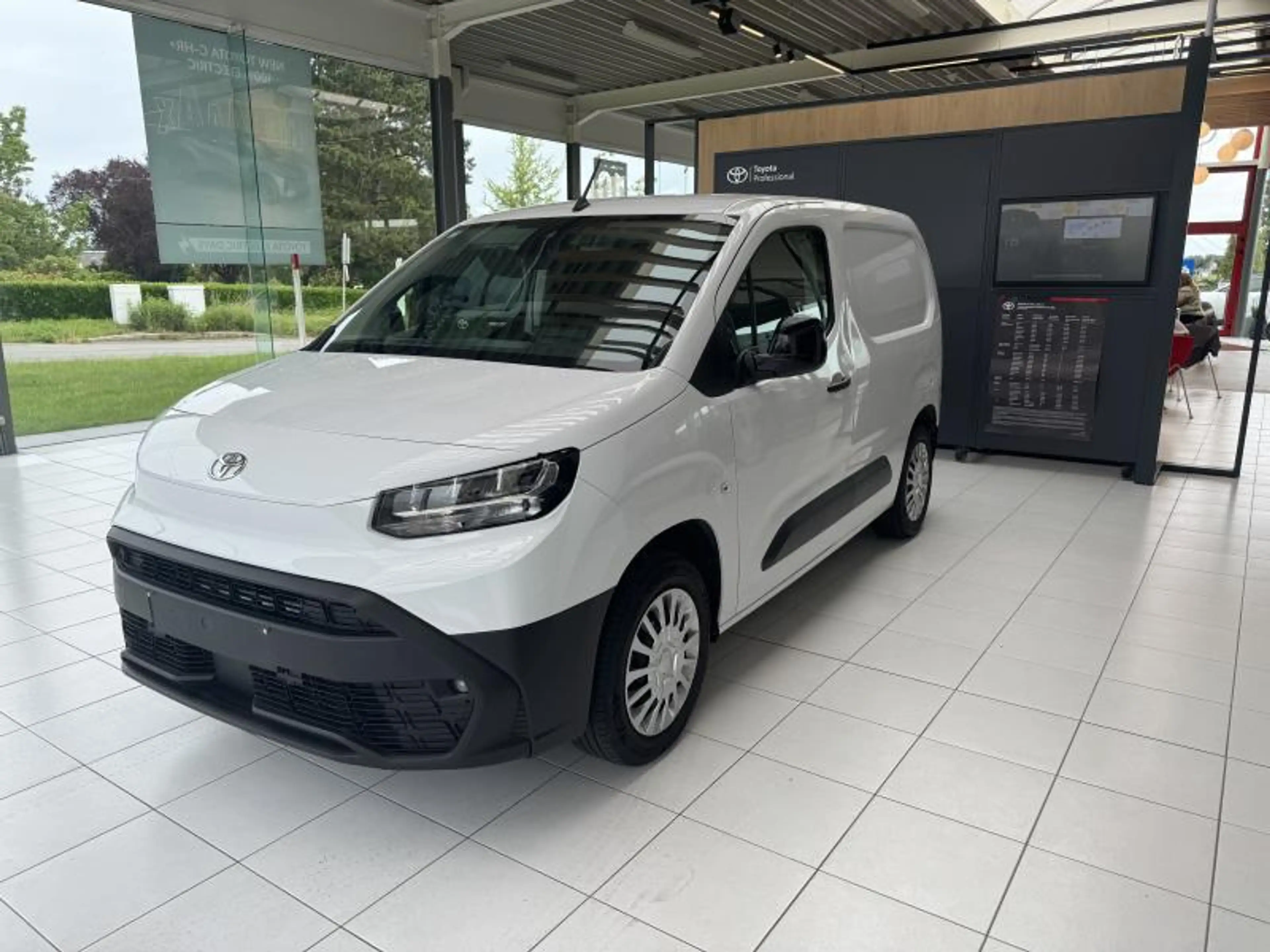 Toyota Proace City Comfort 1d — photo 3