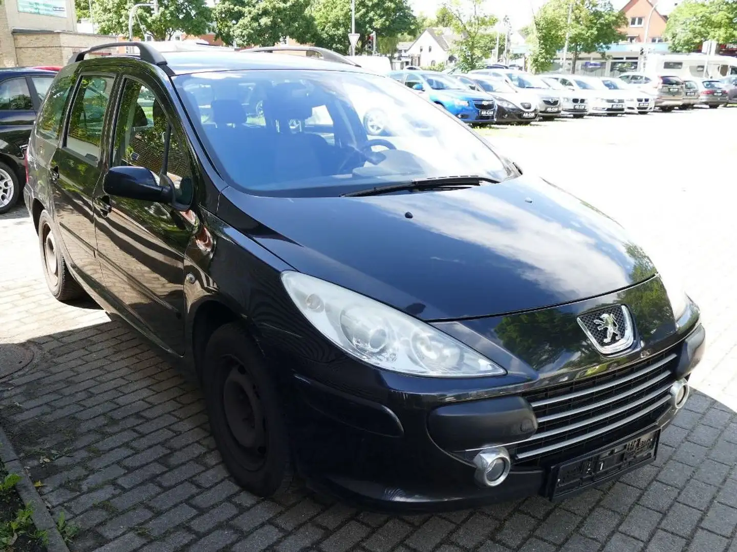 Peugeot 307 SW Kombi Klima HU/AU 05/2022 Schwarz - 2