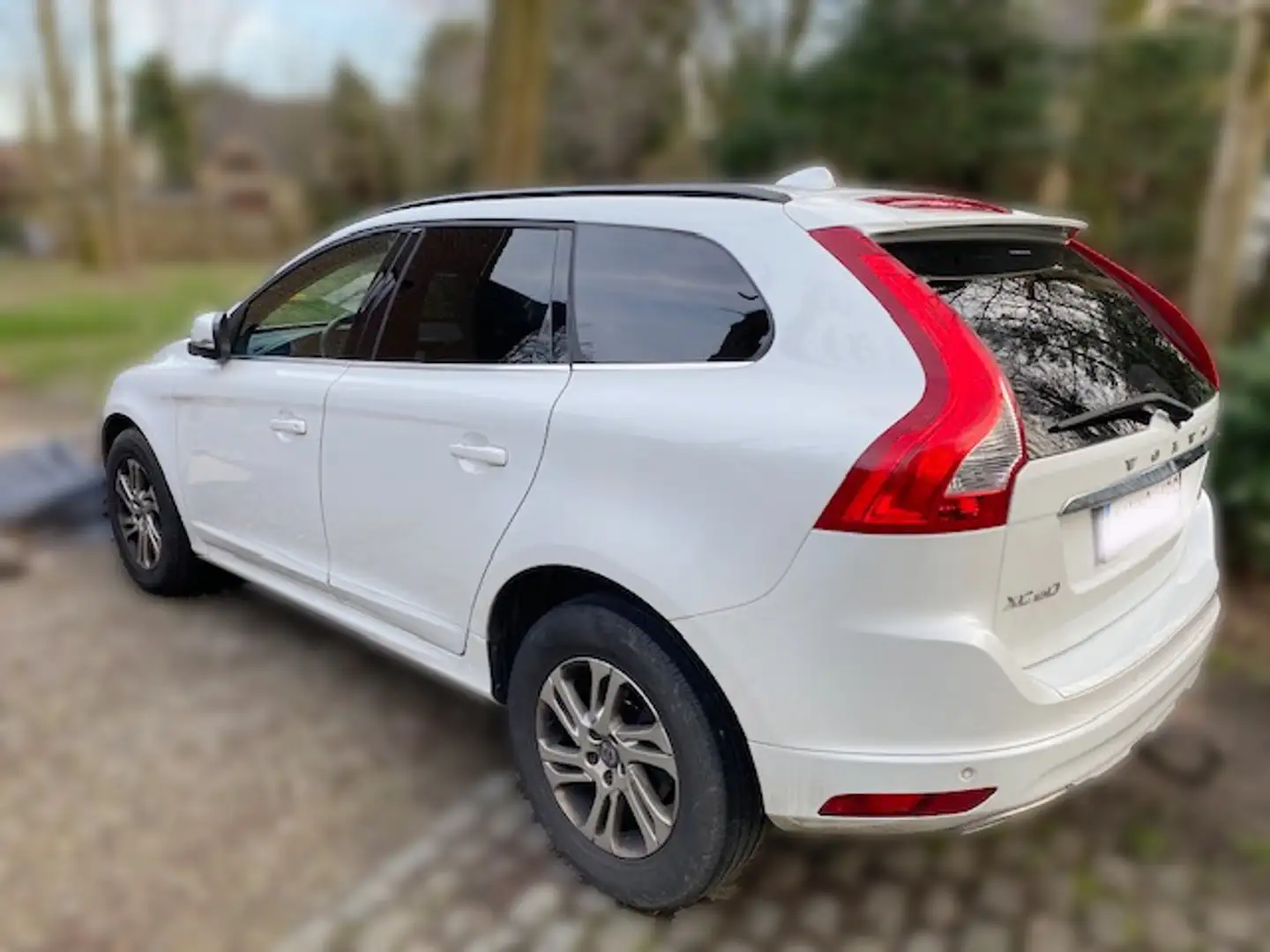Volvo XC60 XC60 D3 Geartronic Momentum Wit - 2